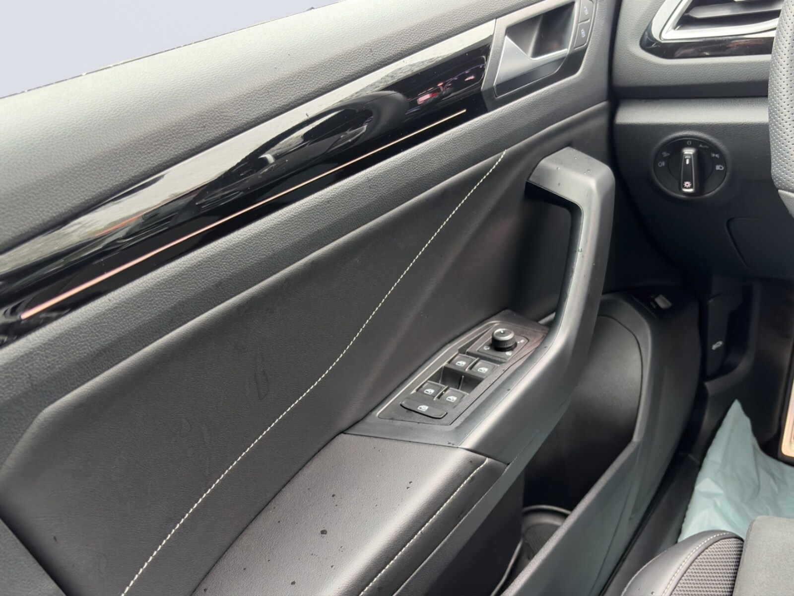 Volkswagen T-Roc – Bild 12