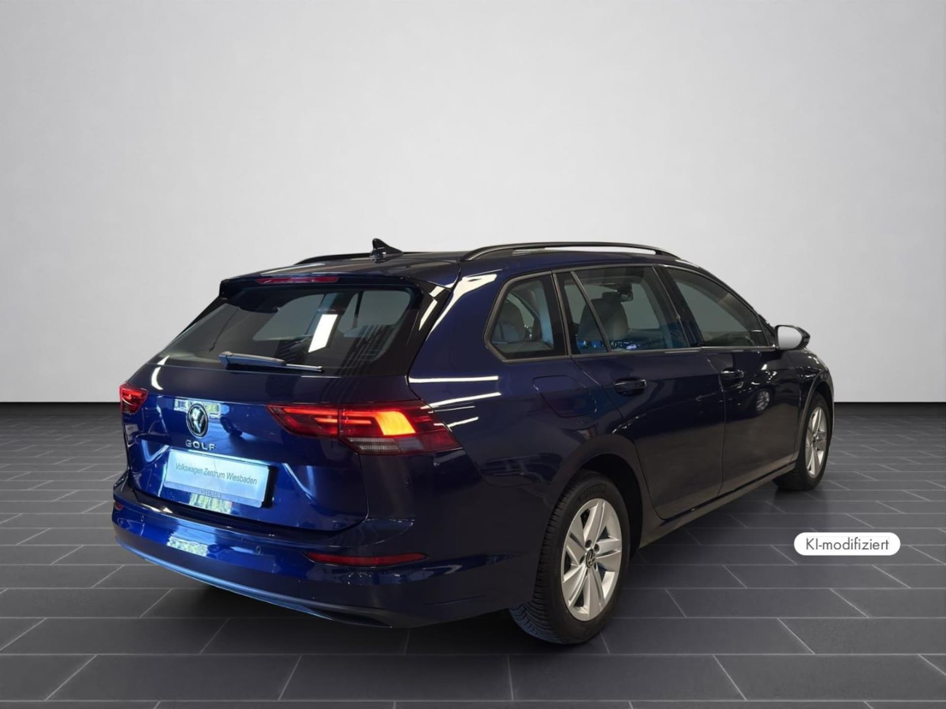 Volkswagen Golf Variant Life