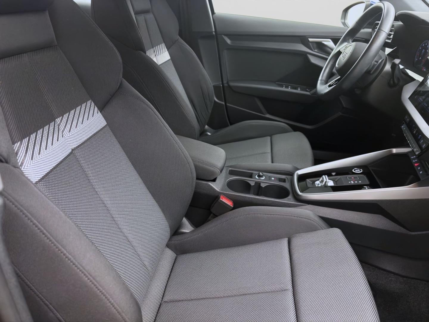 Bild über Audi A3 Sportback advanced 35 TFSI S tronic - für weitere Informationen kontaktieren Sie den Audi Partner
