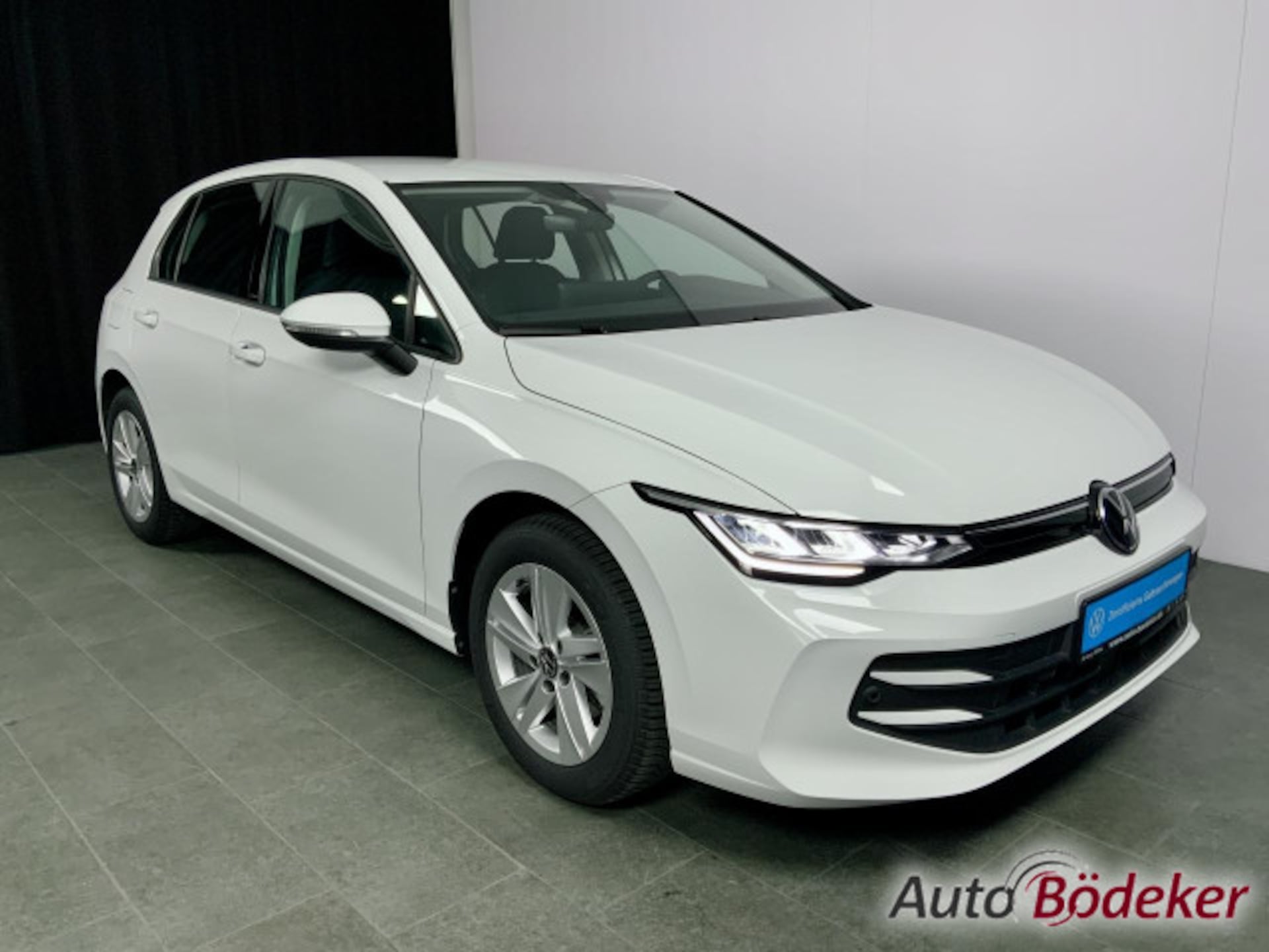 Volkswagen Golf Life