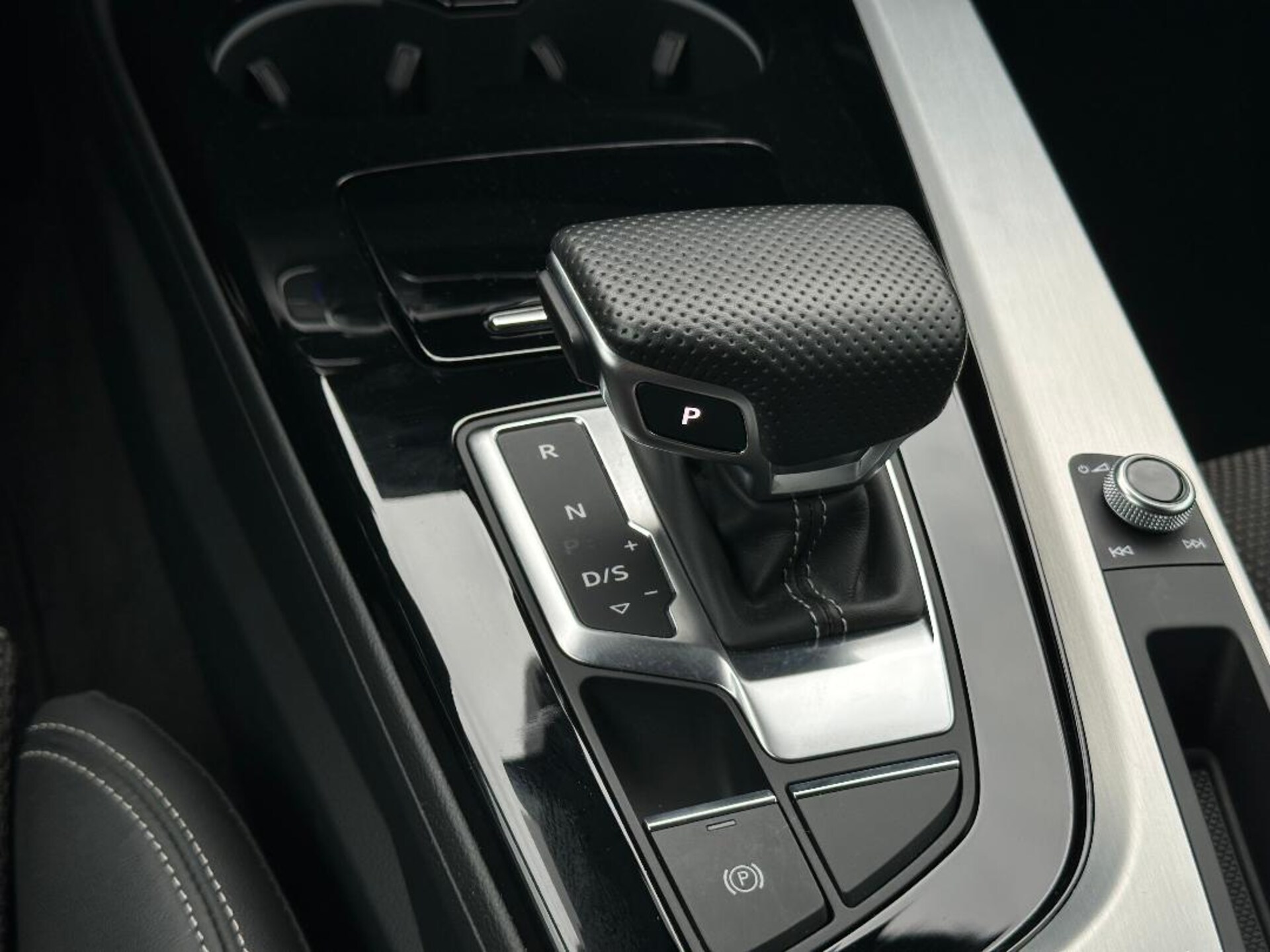 Audi A4 Avant S line