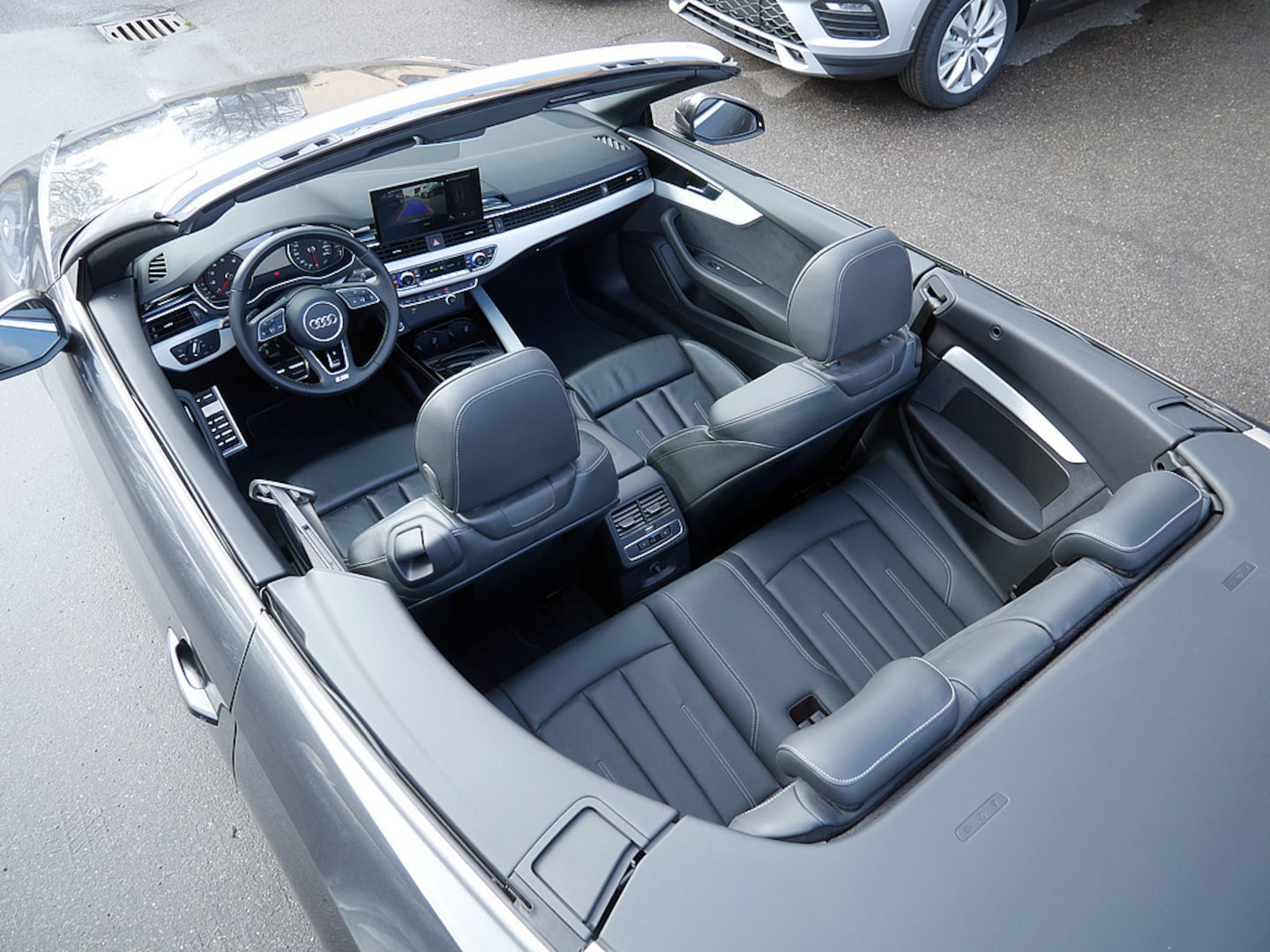 Bild über Audi A5 Cabriolet S line 40 TFSI S tronic - für weitere Informationen kontaktieren Sie den Audi Partner