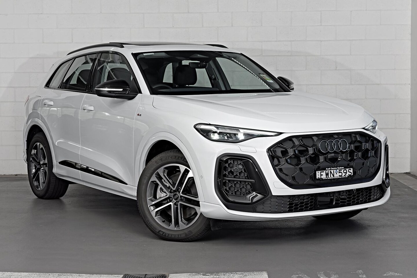 Image about Audi Q5 SUV TDI quattro 150 kW
