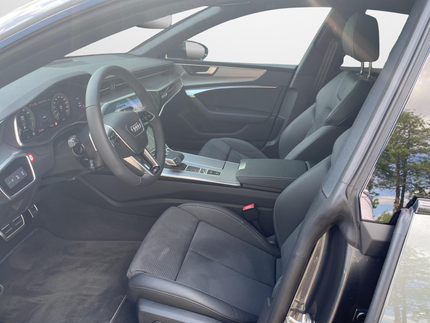 Image about Audi A7 Sportback TFSI e 55 TFSI e quattro S tronic