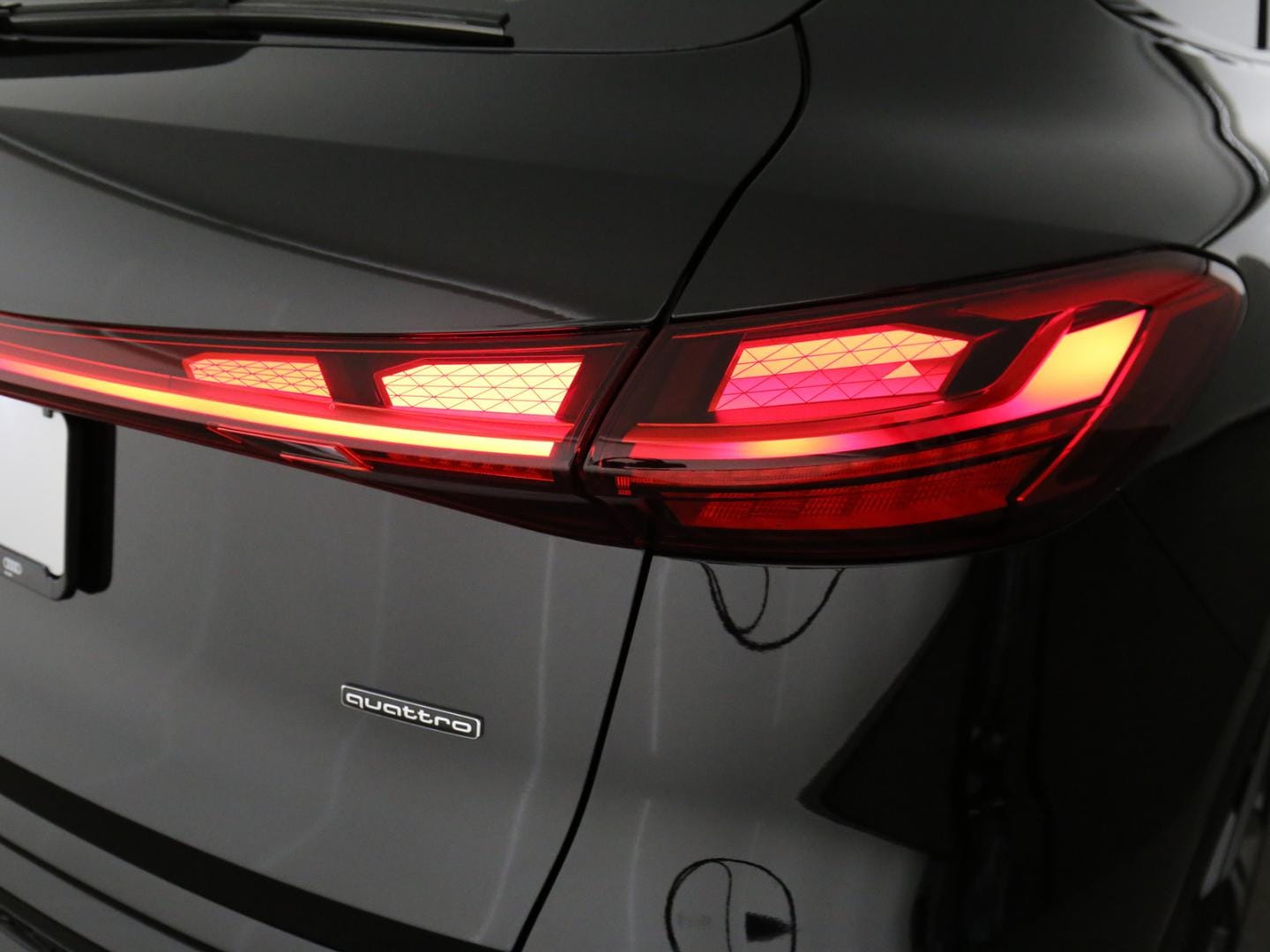 Bild über Audi Q5 Sportback TDI quattro 150 kW S tronic - für weitere Informationen kontaktieren Sie den Audi Partner