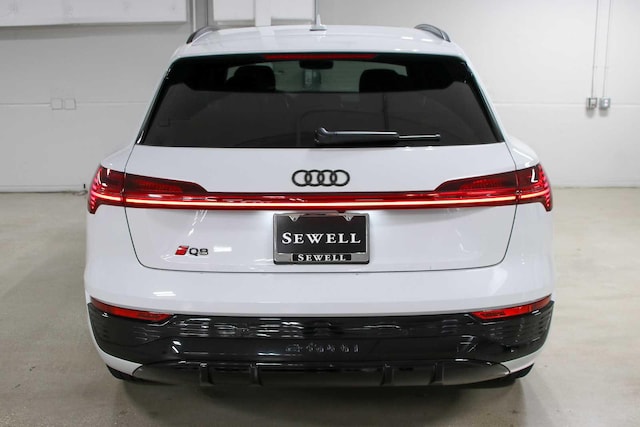 2024 Audi Q8 e-tron