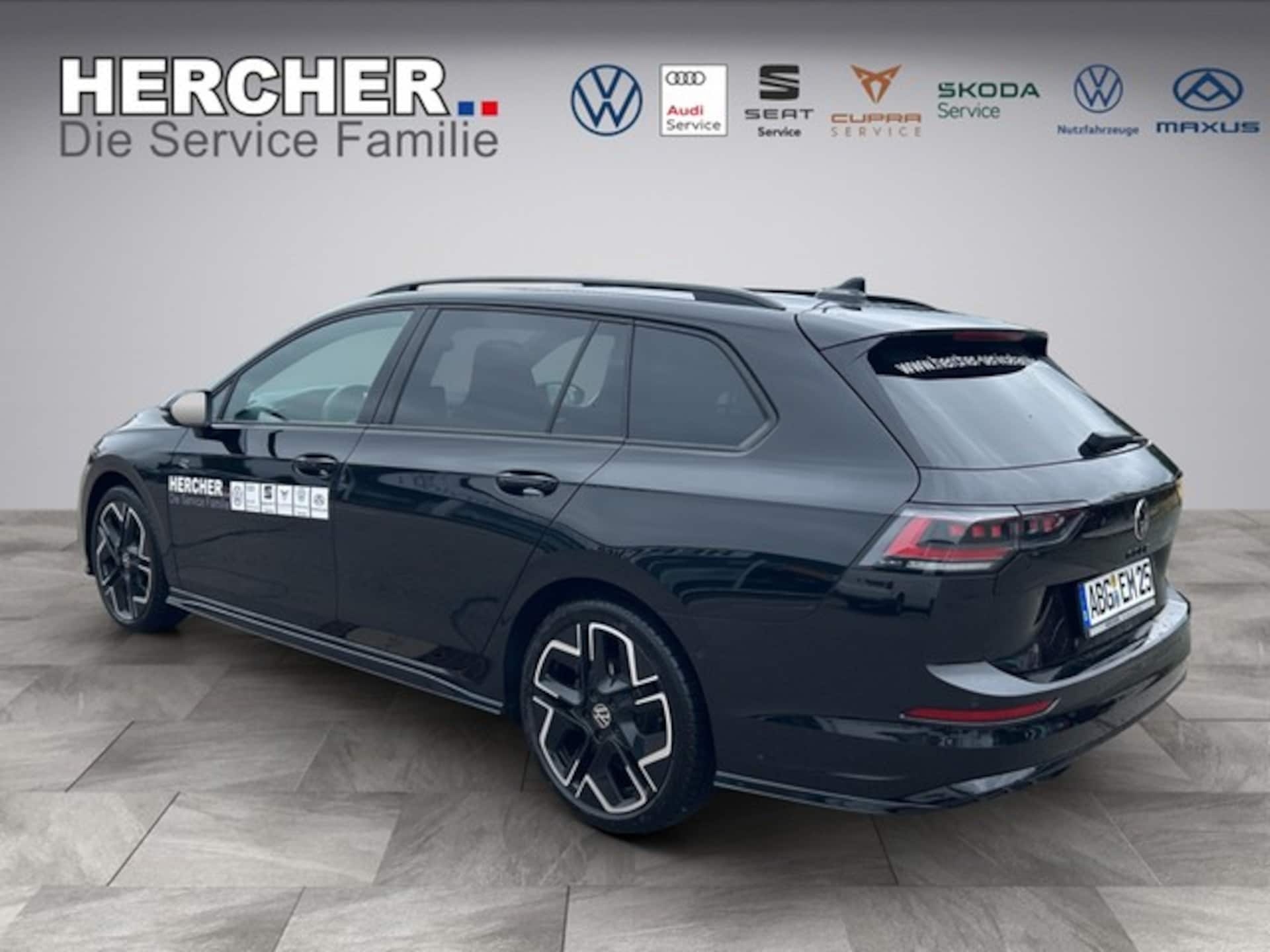 Volkswagen Golf Variant R-Line