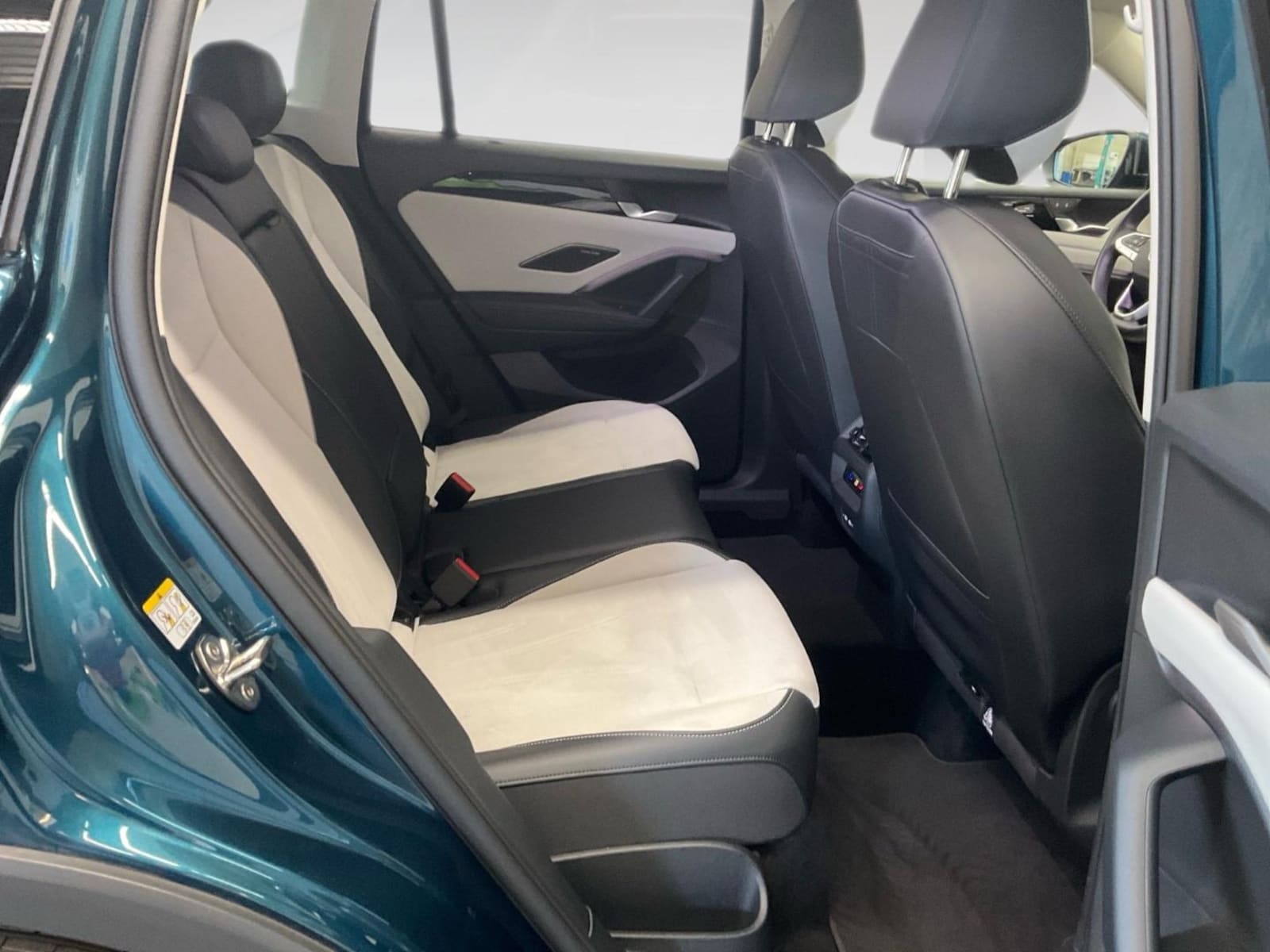 Volkswagen Tiguan – Bild 10