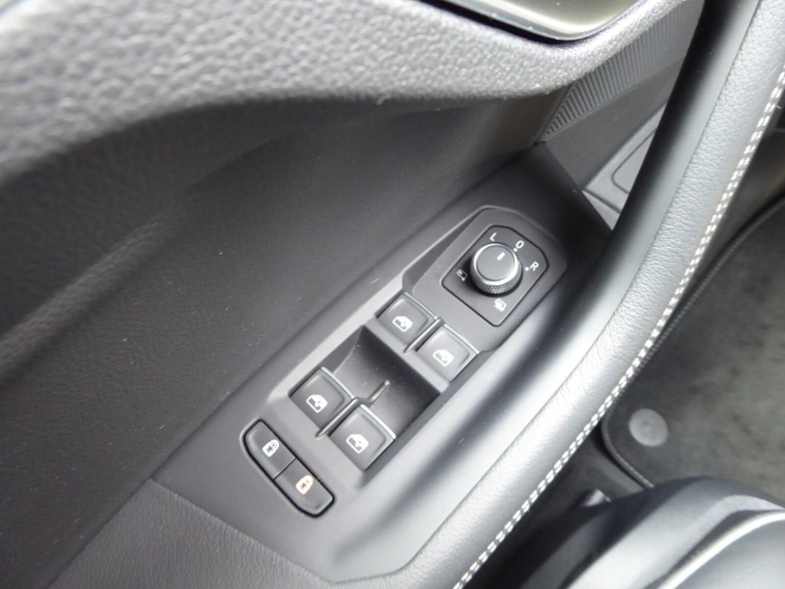 Volkswagen Touareg – Bild 15