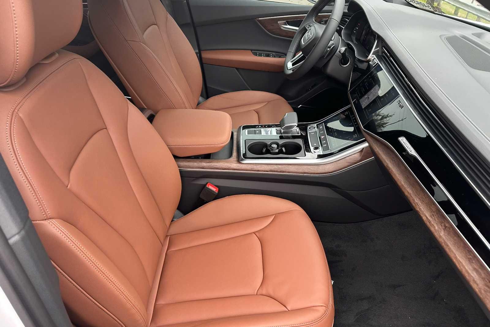 2026 Audi Q7 Premium - Photo 9