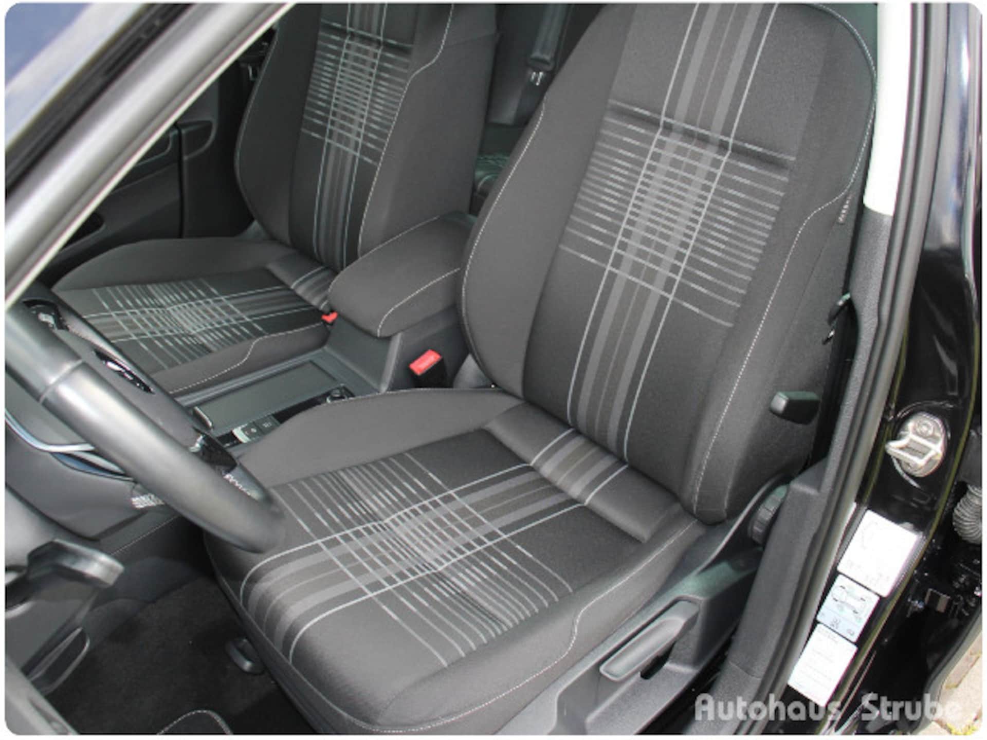Volkswagen Golf LOUNGE