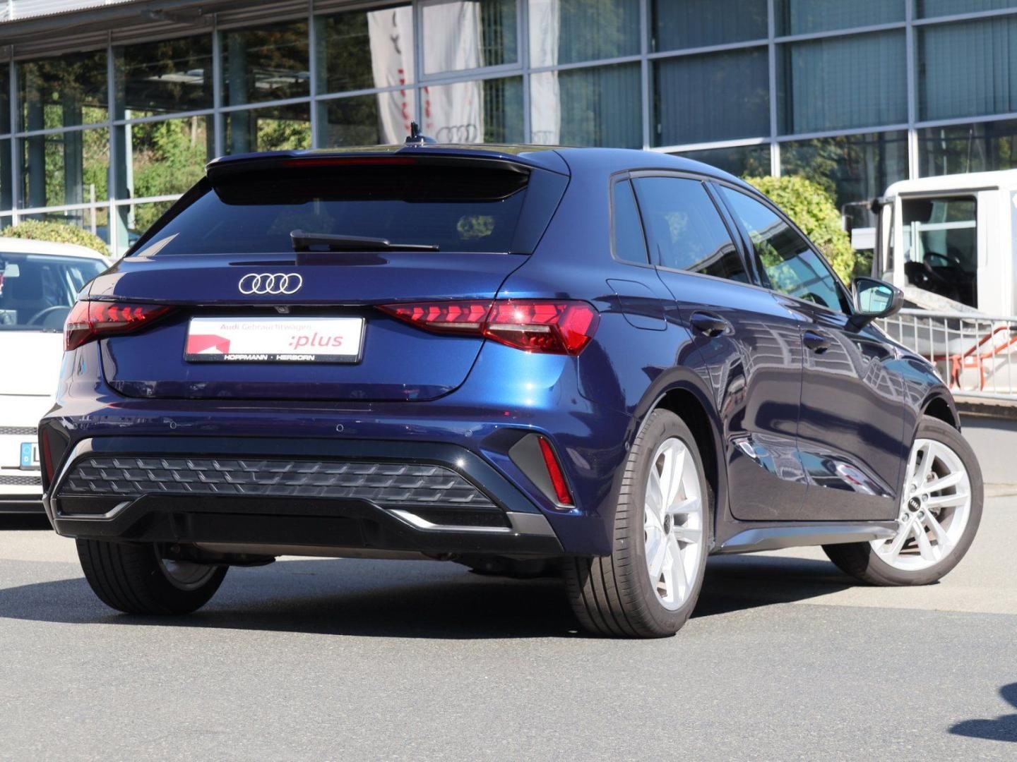 Bild über Audi A3 Sportback S line 35 TFSI S tronic - für weitere Informationen kontaktieren Sie den Audi Partner