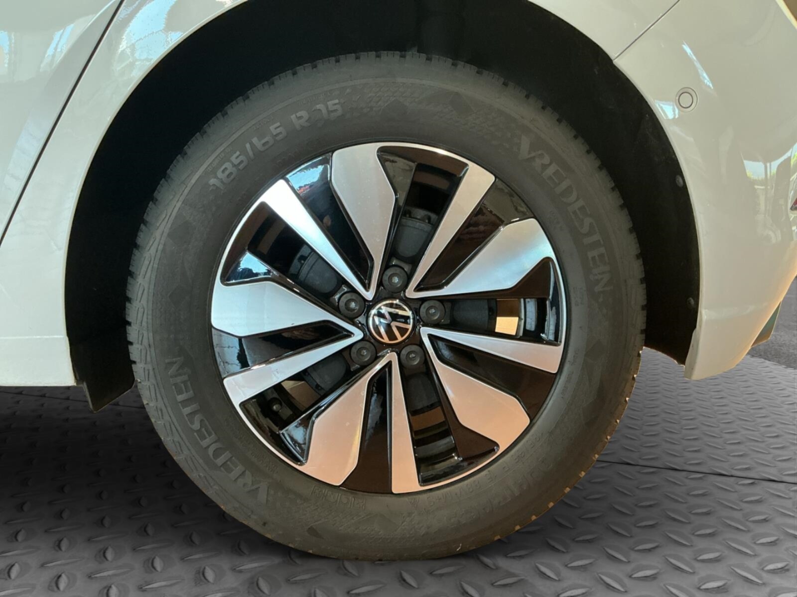 Volkswagen Polo – Bild 9