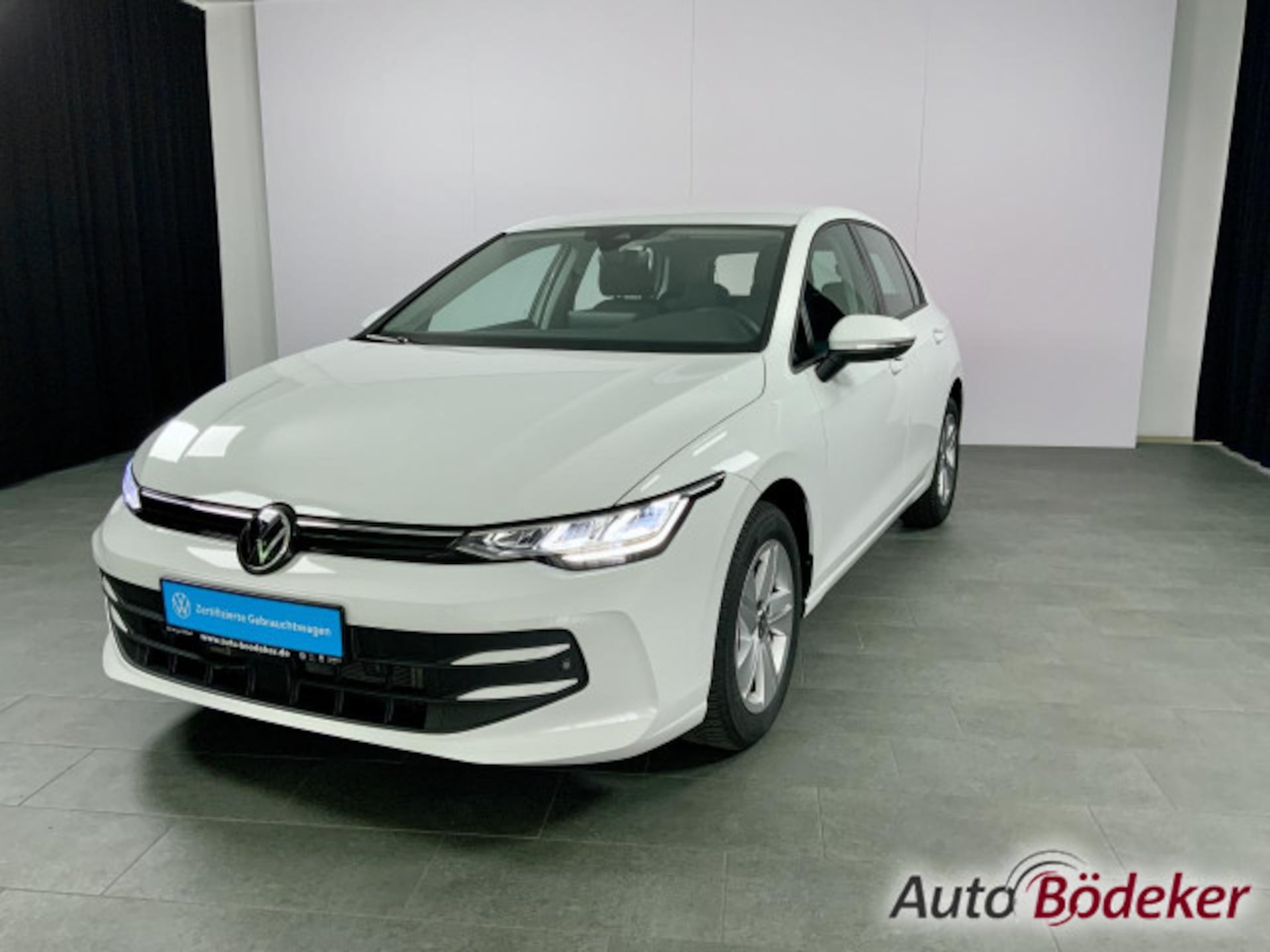 Volkswagen Golf Life