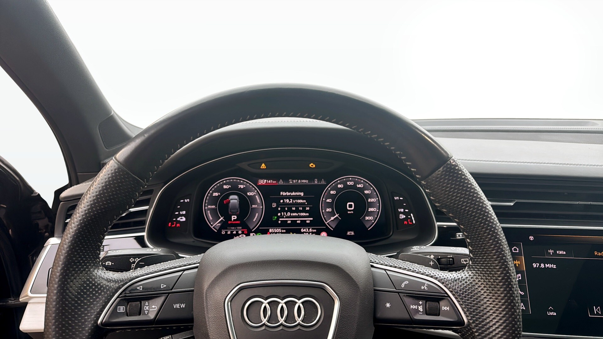 Bild som visar&nbsp;Audi Q7 TFSI e&nbsp;Q7 60 TFSI e quattro S line 456 hk tiptronic - för mer information kontakta din Audi Partner