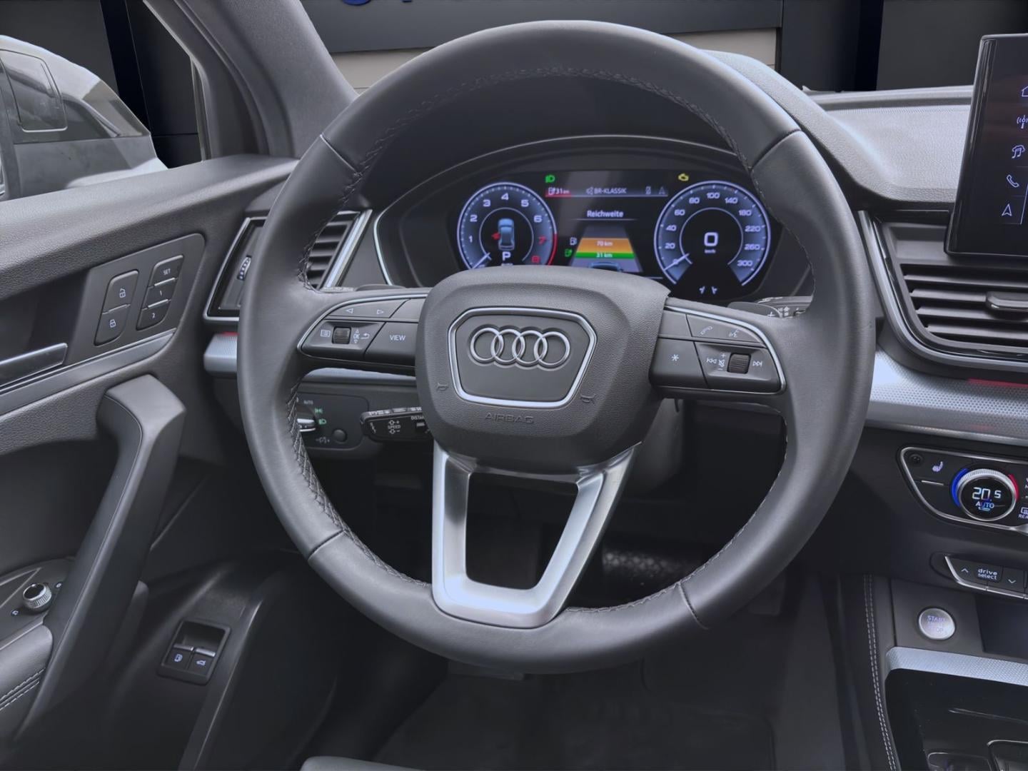 Bild über Audi Q5 TFSI e S line business 55 TFSI e quattro S tronic - für weitere Informationen kontaktieren Sie den Audi Partner