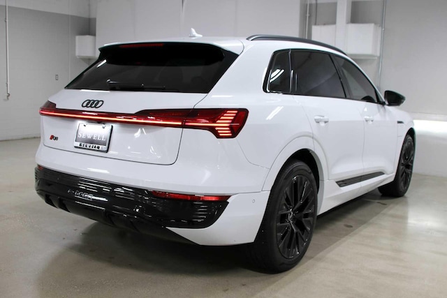 2024 Audi Q8 e-tron