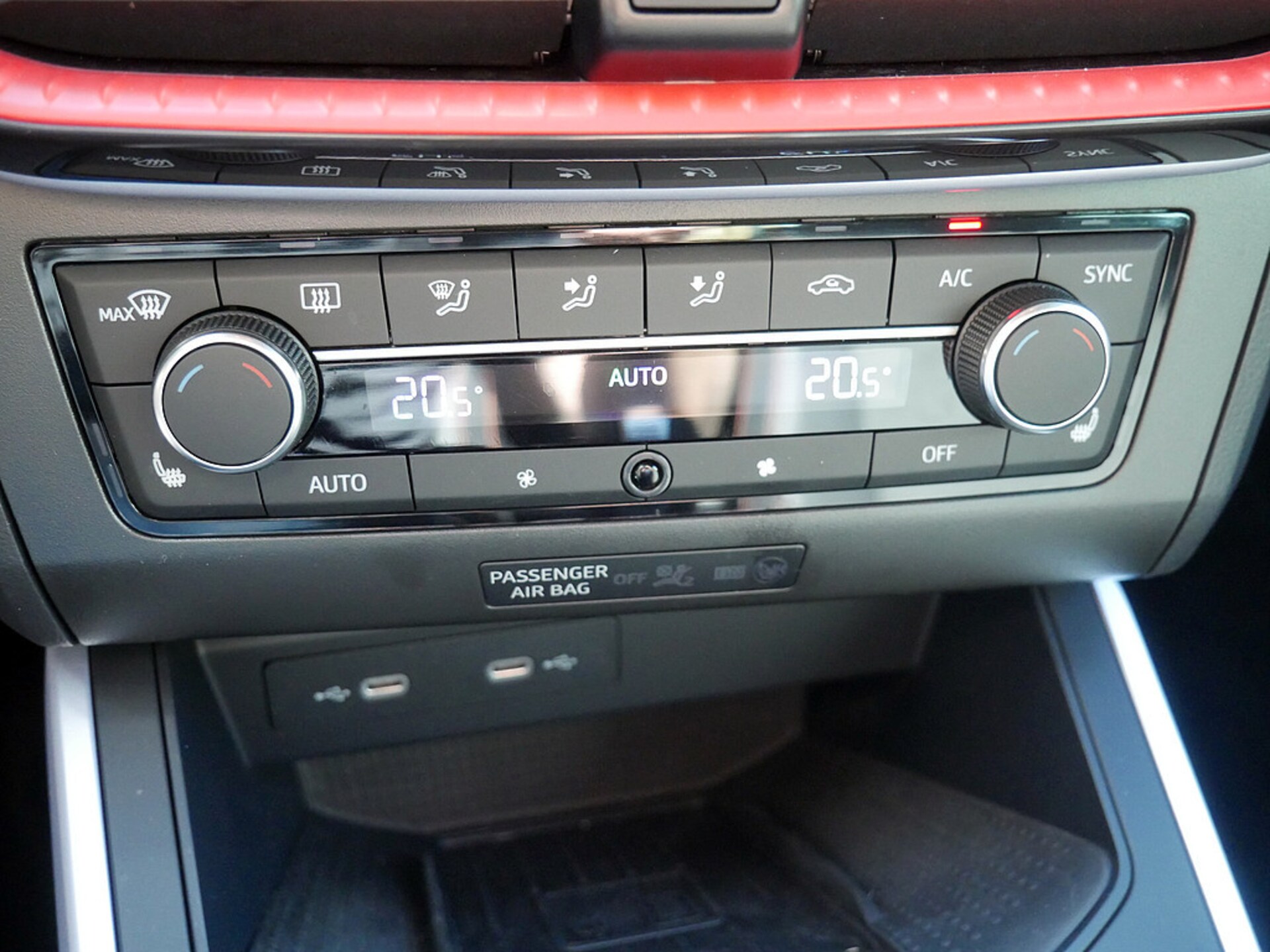 SEAT Arona FR