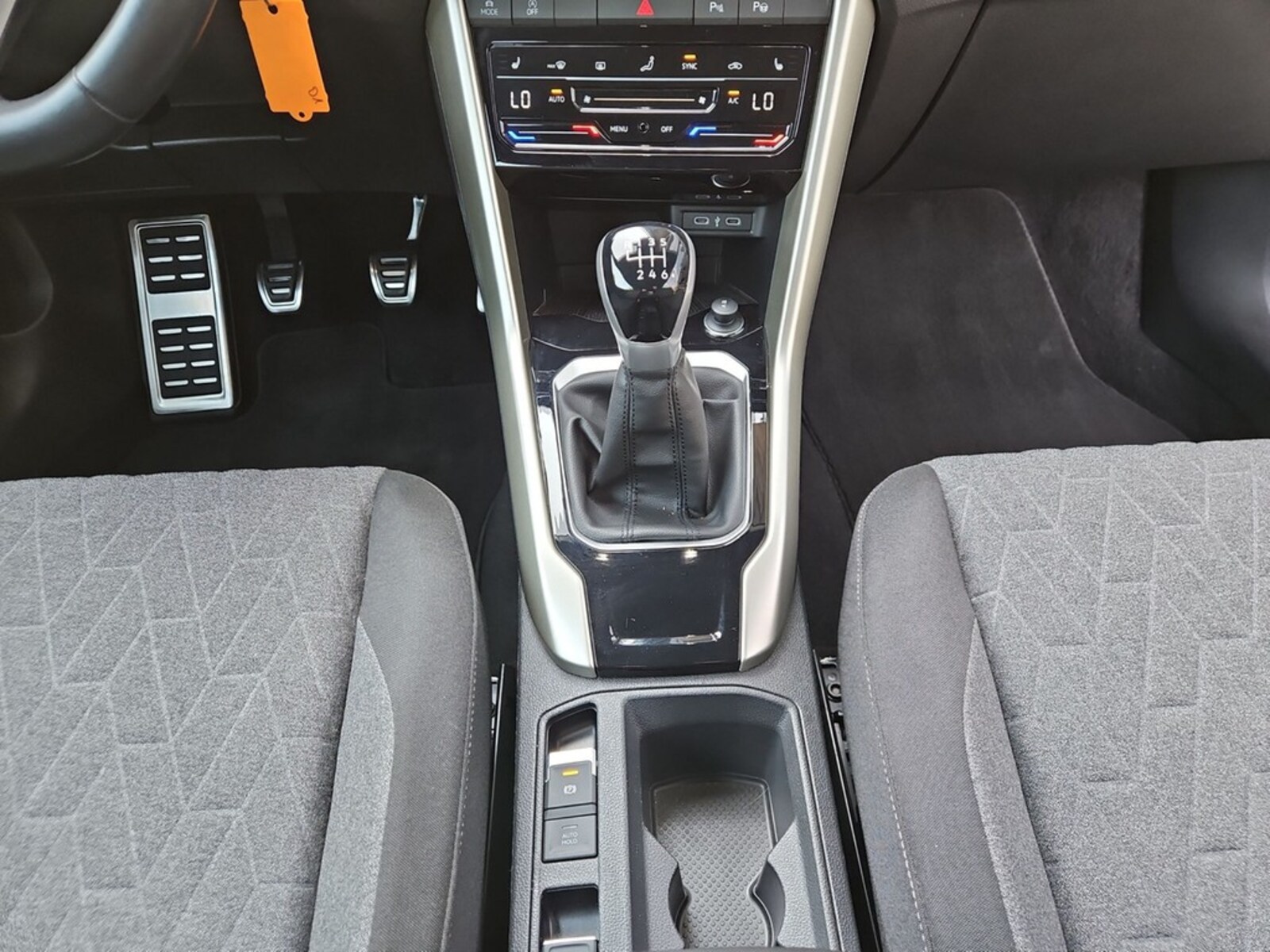 Volkswagen T-Roc Cabriolet – Bild 9