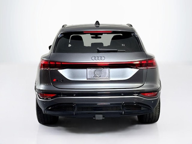 2025 Audi SQ6 e-tron