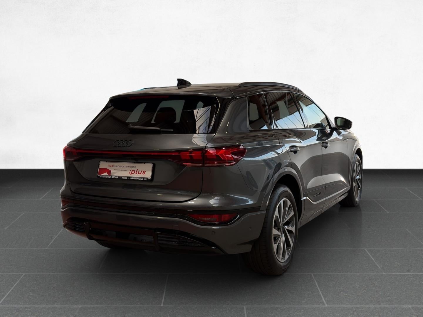 Bild über Audi Q6 SUV e-tron e-tron performance - für weitere Informationen kontaktieren Sie den Audi Partner