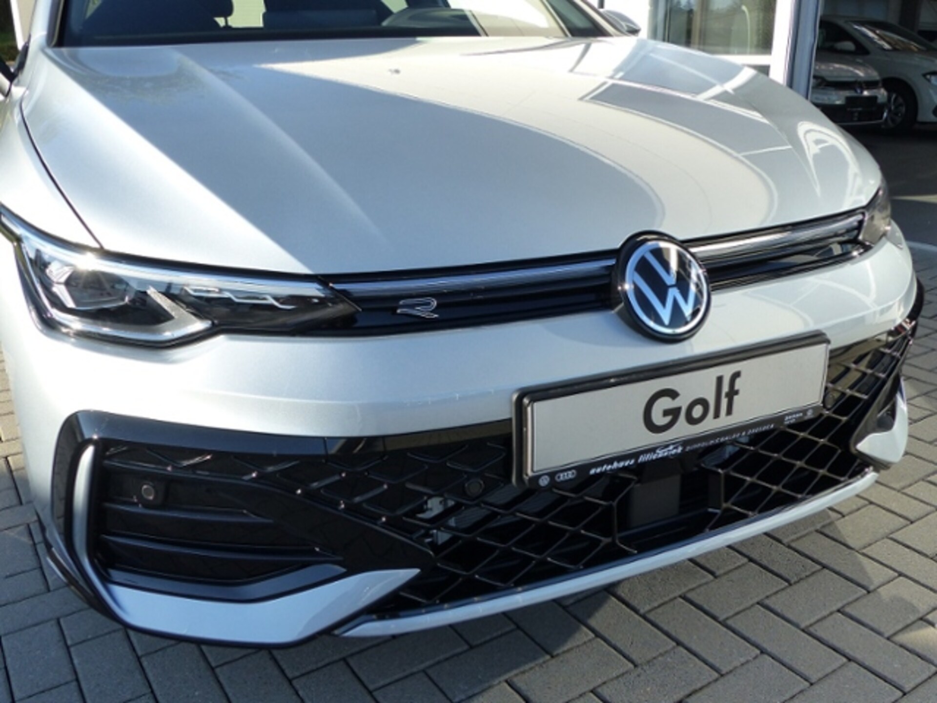 Volkswagen Golf R-Line