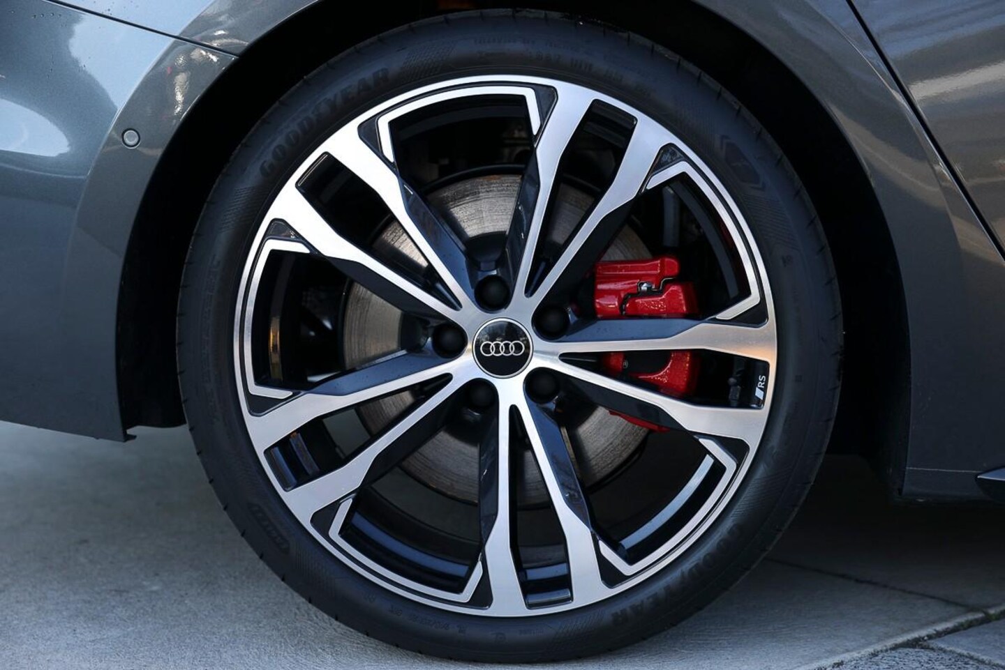 Image about Audi A5 Avant TFSI e e-hybrid quattro 270 kW S tronic