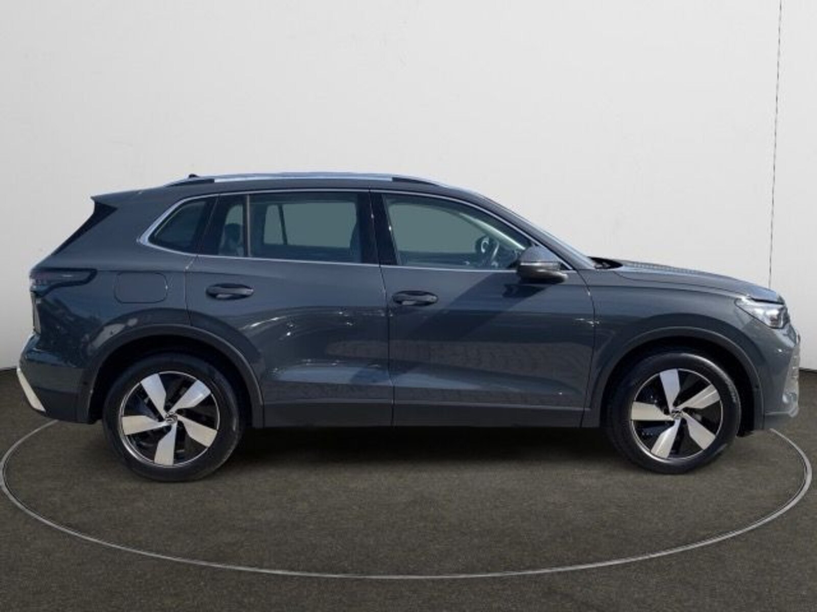 Volkswagen Tiguan – Bild 6