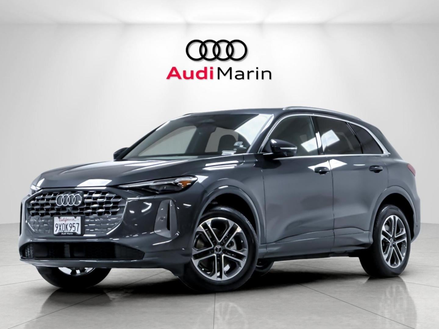 2025 Audi Q5 40 Premium Plus's photo
