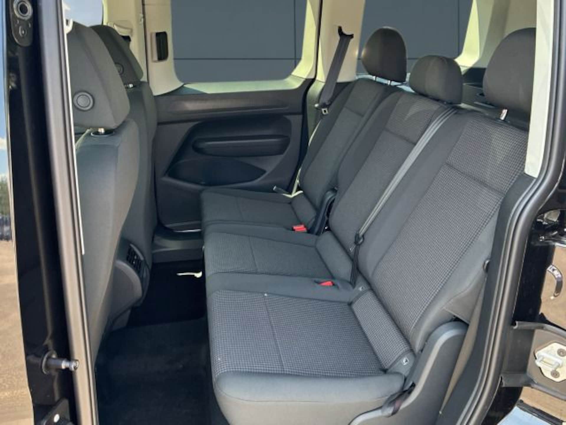 Volkswagen Caddy Basis-Modell