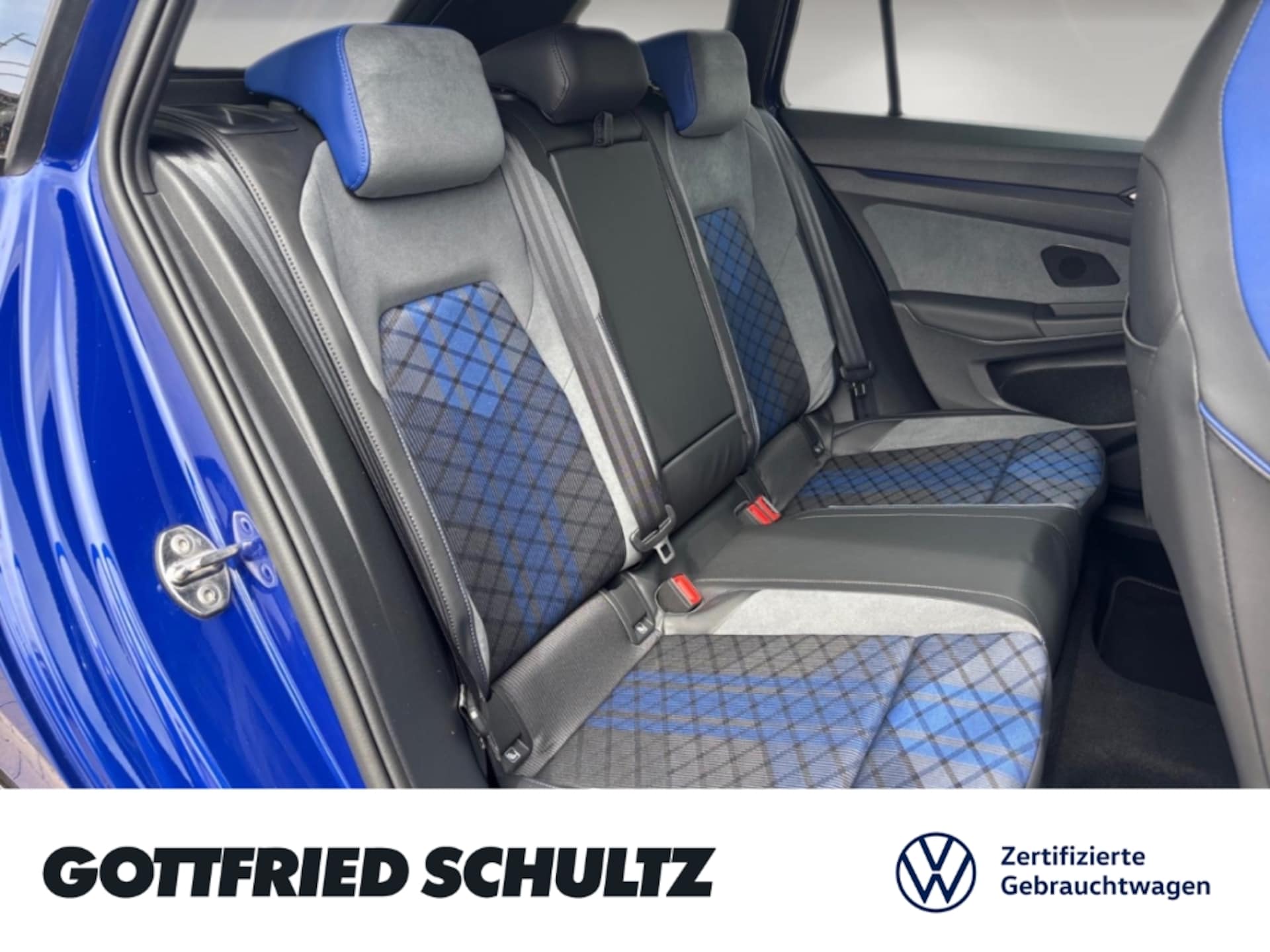 Volkswagen Golf Variant R