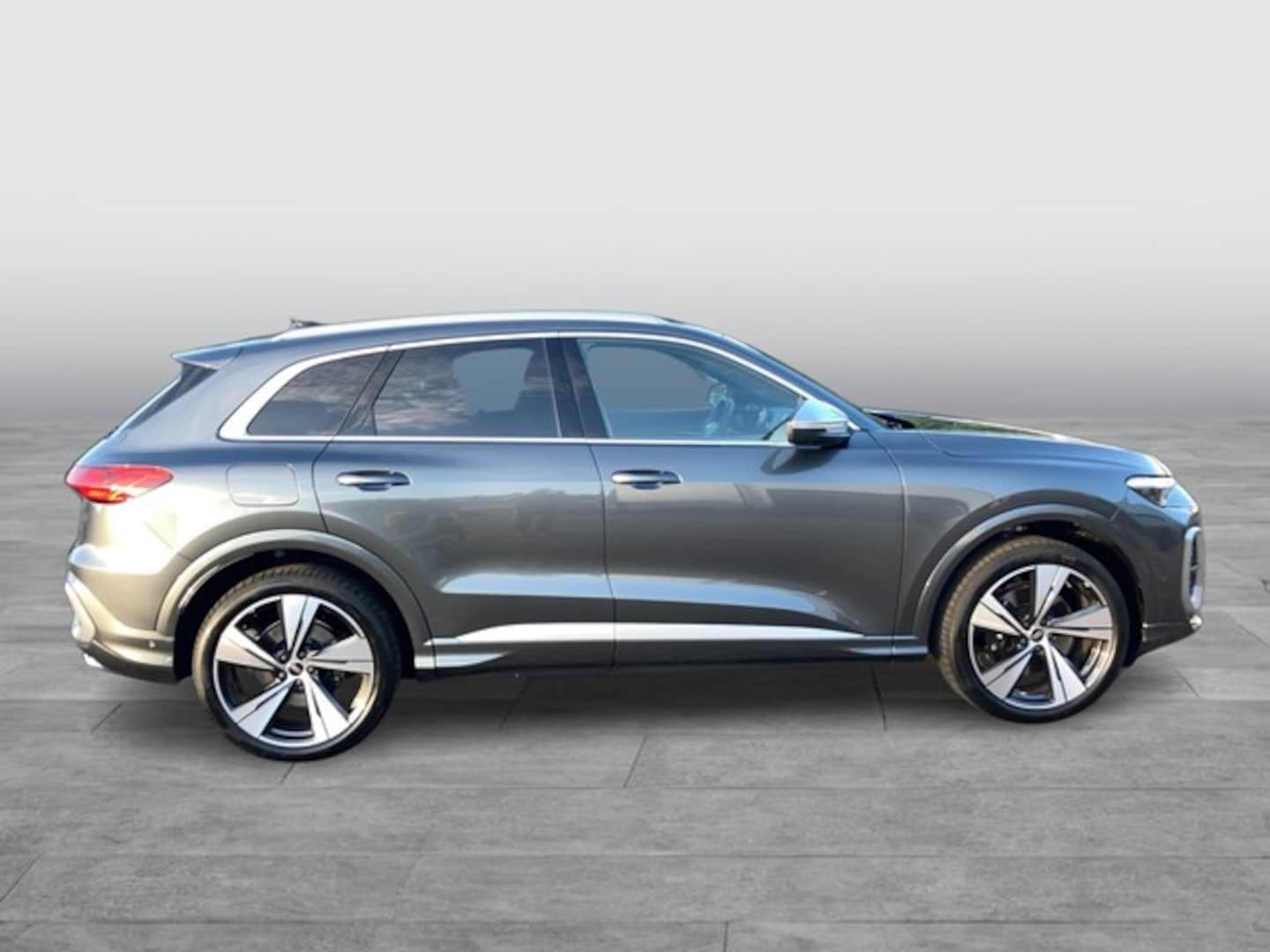 Bild über Audi SQ5 SUV TFSI 270 kW S tronic - für weitere Informationen kontaktieren Sie den Audi Partner