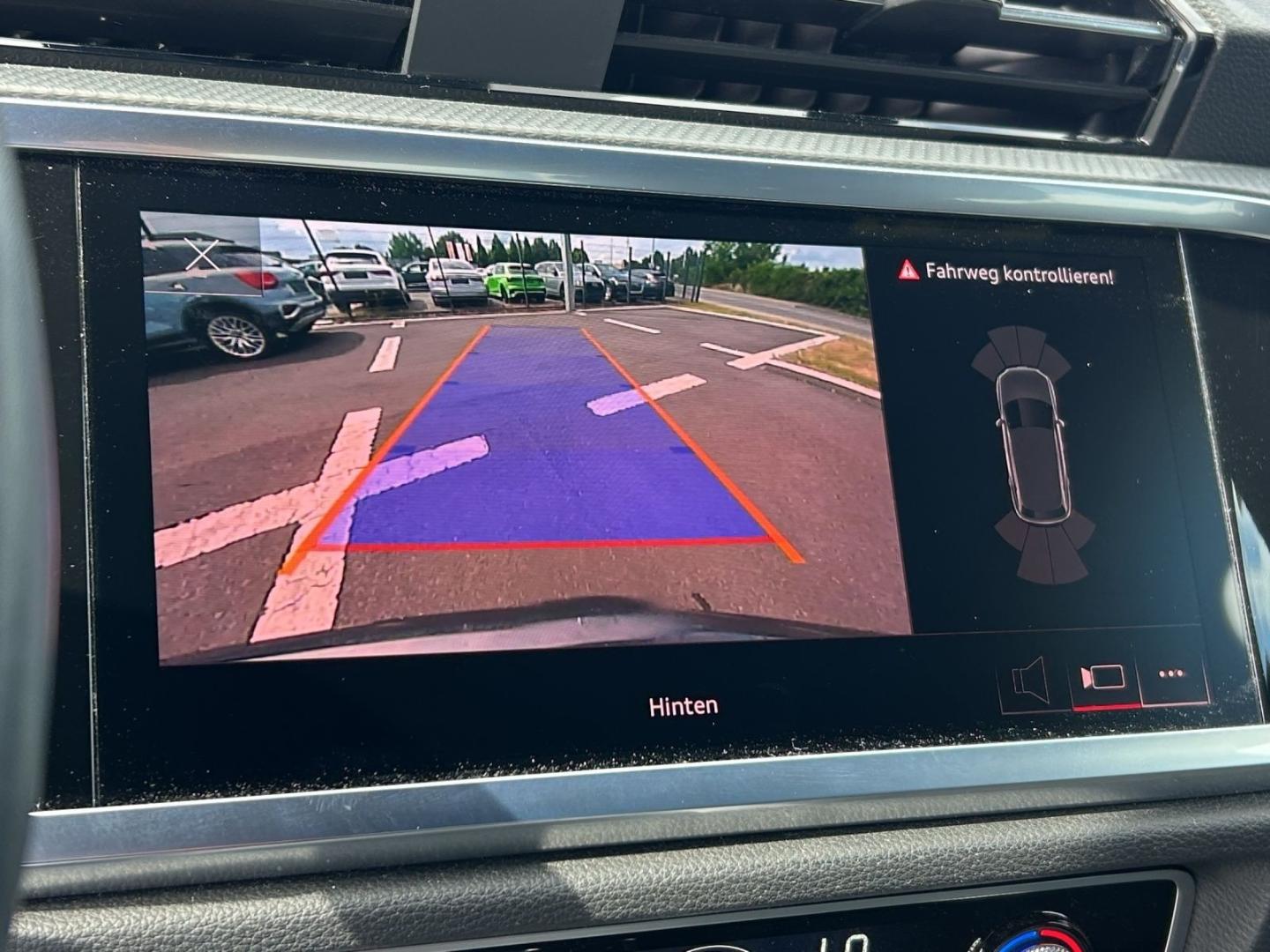 Image about Audi Q3 35 TFSI S tronic
