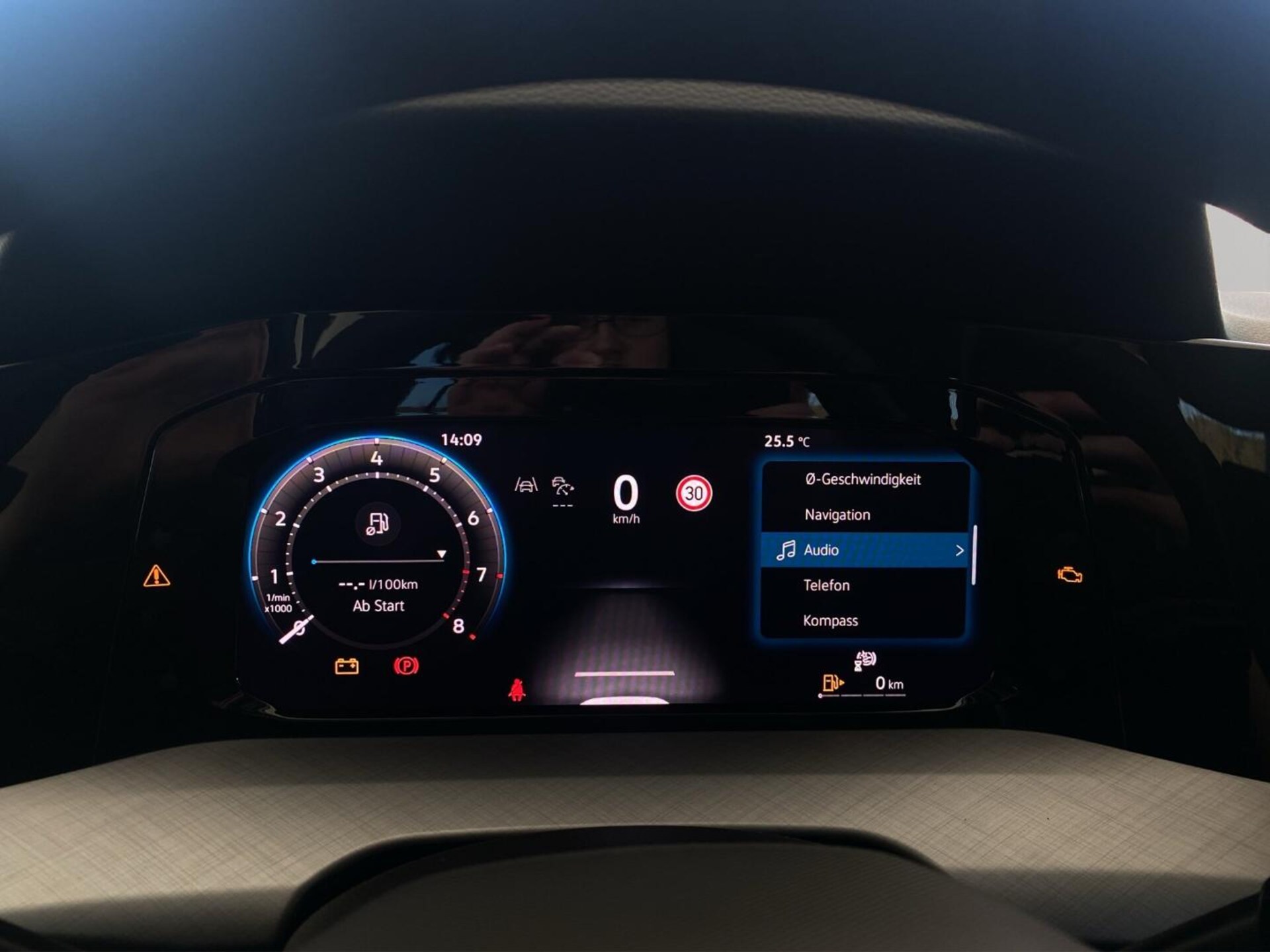 Volkswagen Golf Life