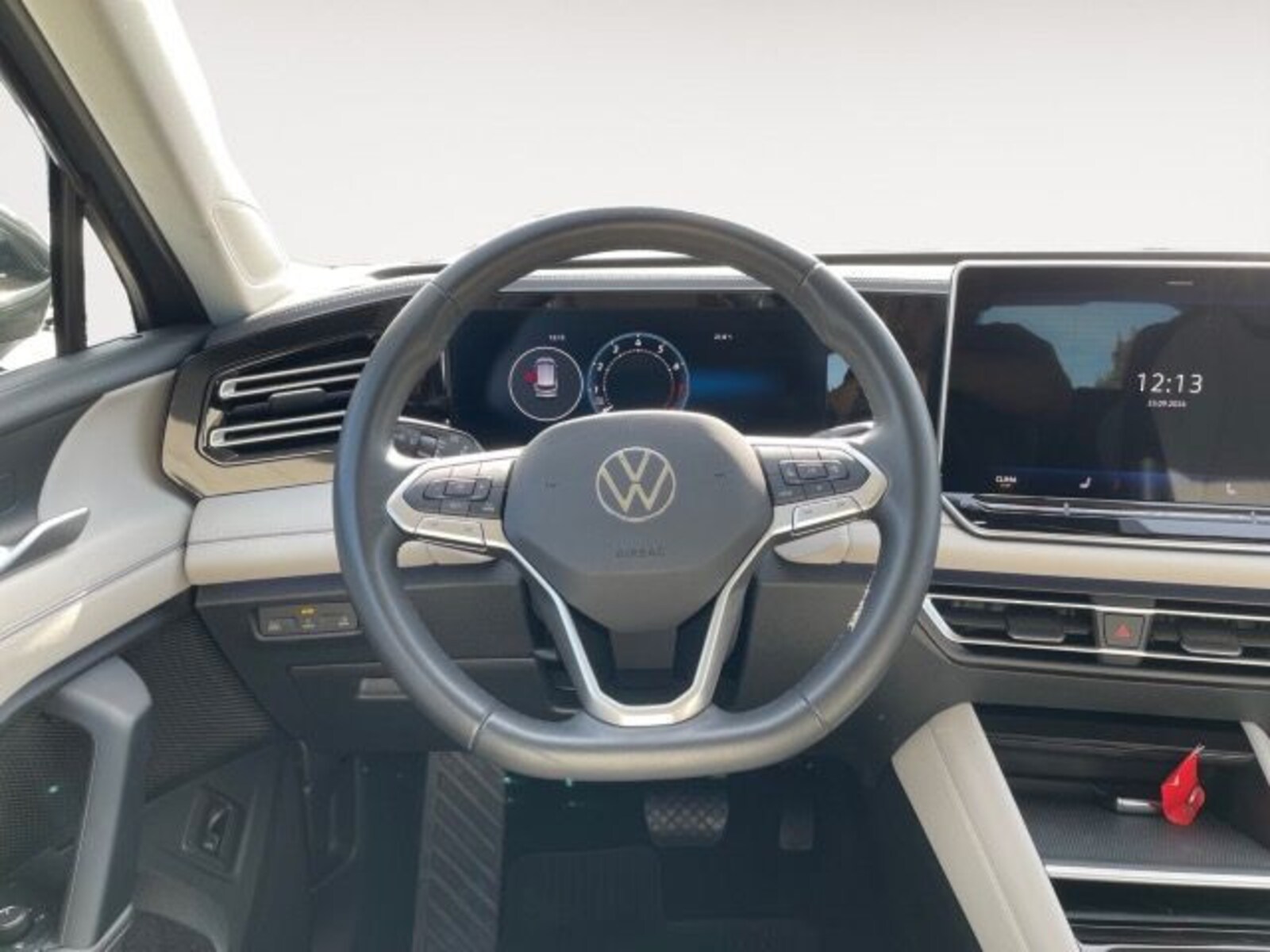 Volkswagen Tiguan – Bild 12