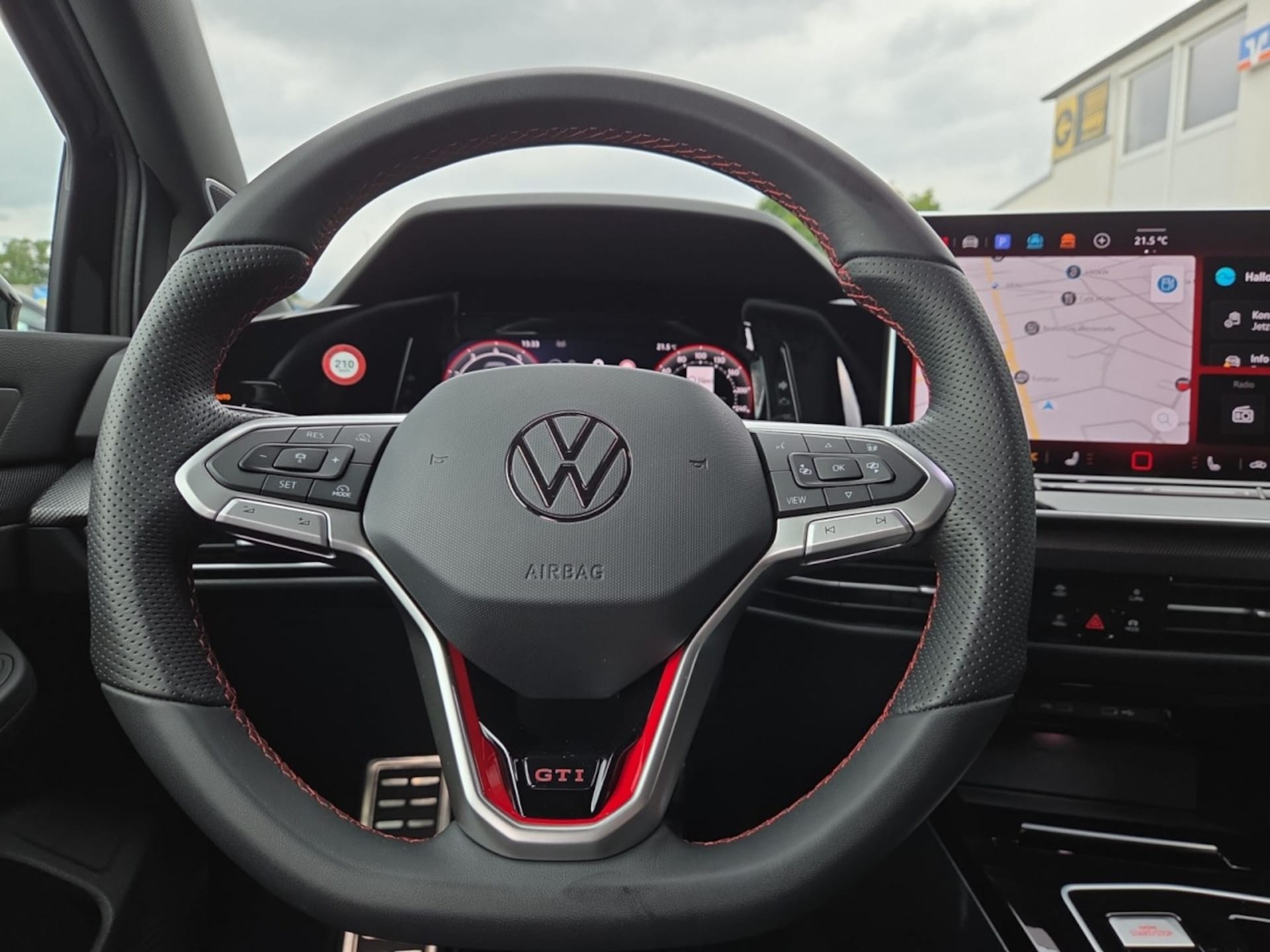 Volkswagen Golf GTI