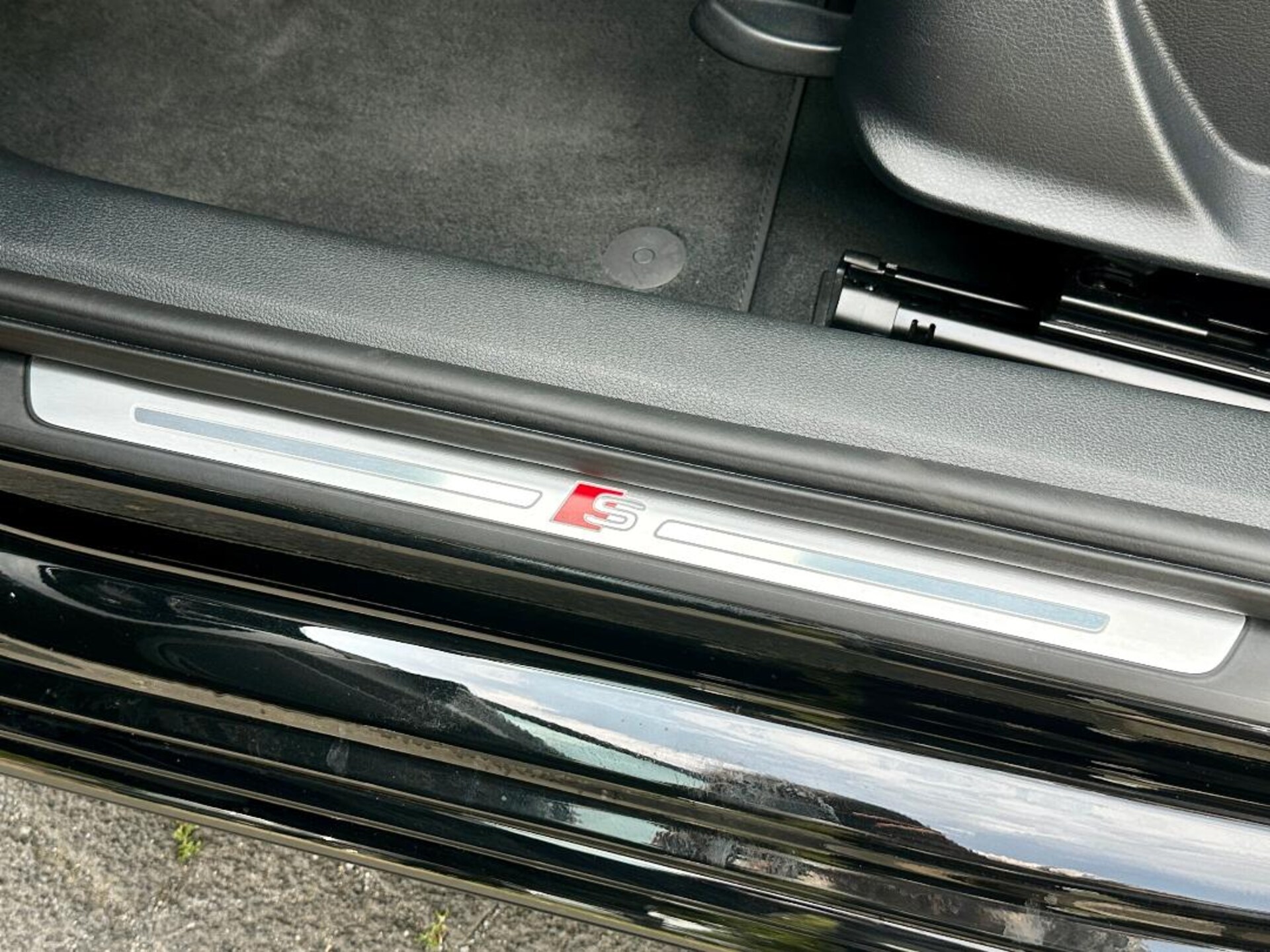 Audi A4 Avant S line