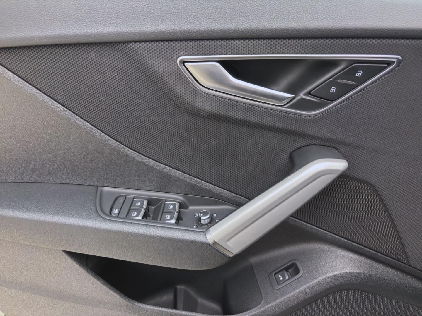 Bild über Audi Q2 S line 40 TFSI quattro S tronic - für weitere Informationen kontaktieren Sie den Audi Partner