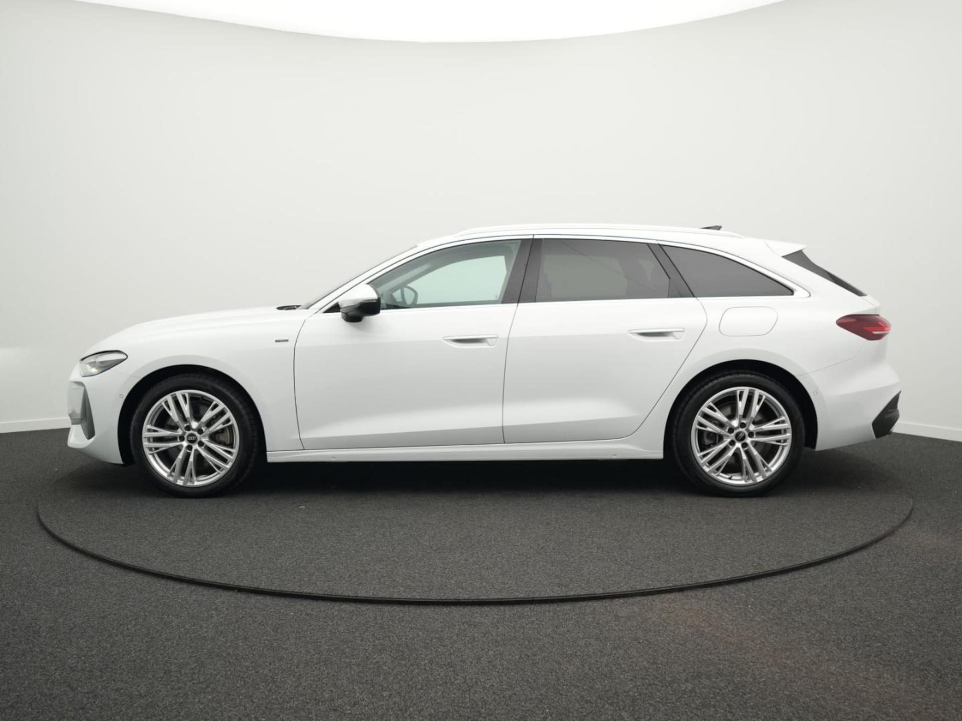 Audi A5 Avant e-hybrid