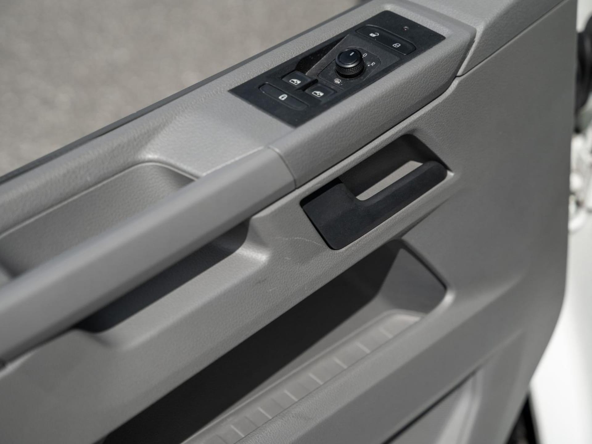 Volkswagen T6.1 Transporter Kasten langer Radstand