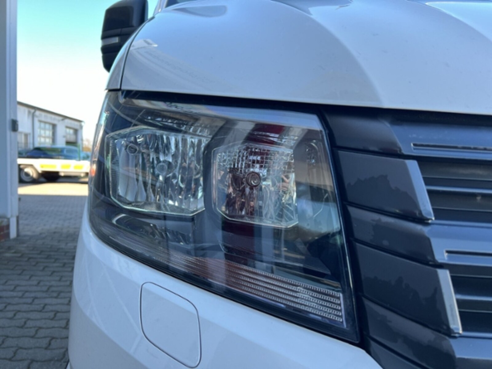 Volkswagen Crafter Kasten mittlerer Radstand – Bild 7