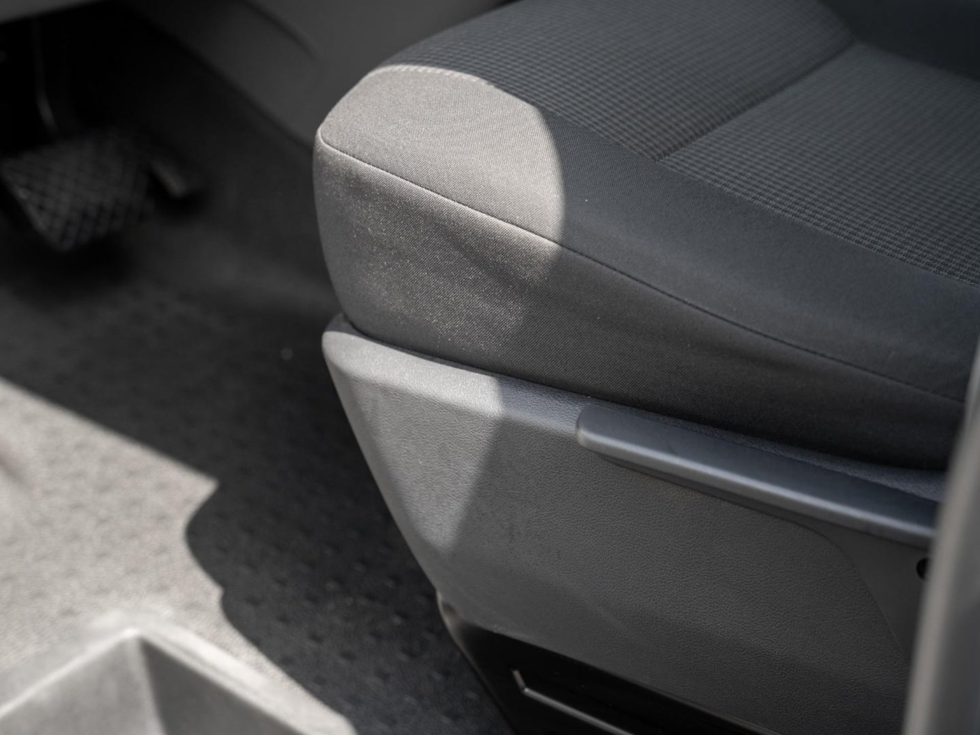 Volkswagen T6.1 Transporter Kasten langer Radstand
