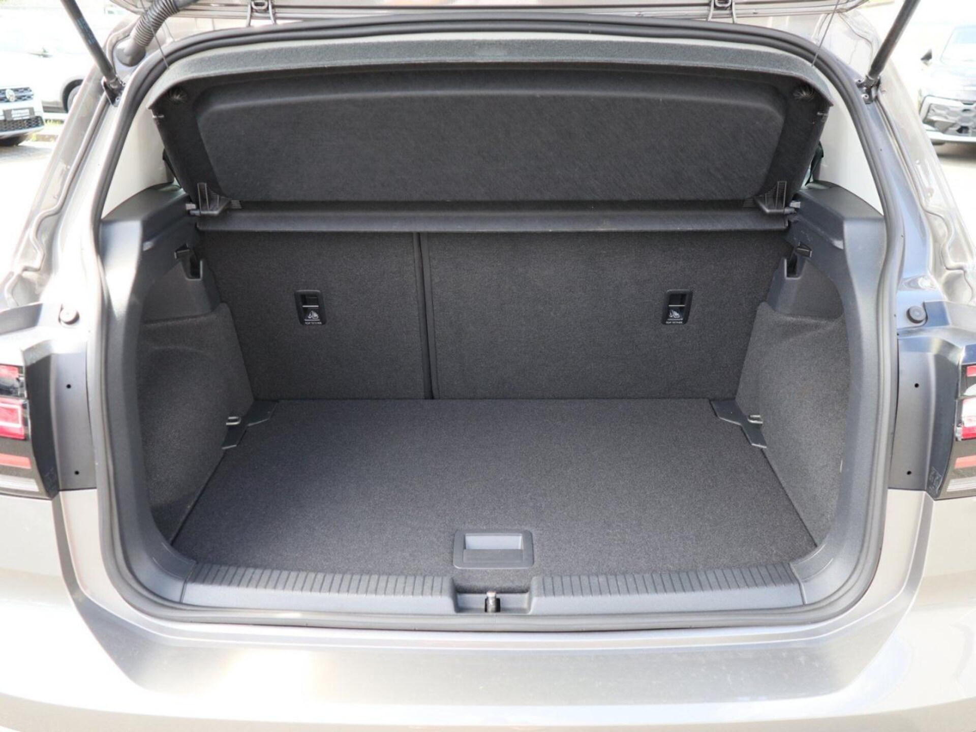 Volkswagen T-Cross United