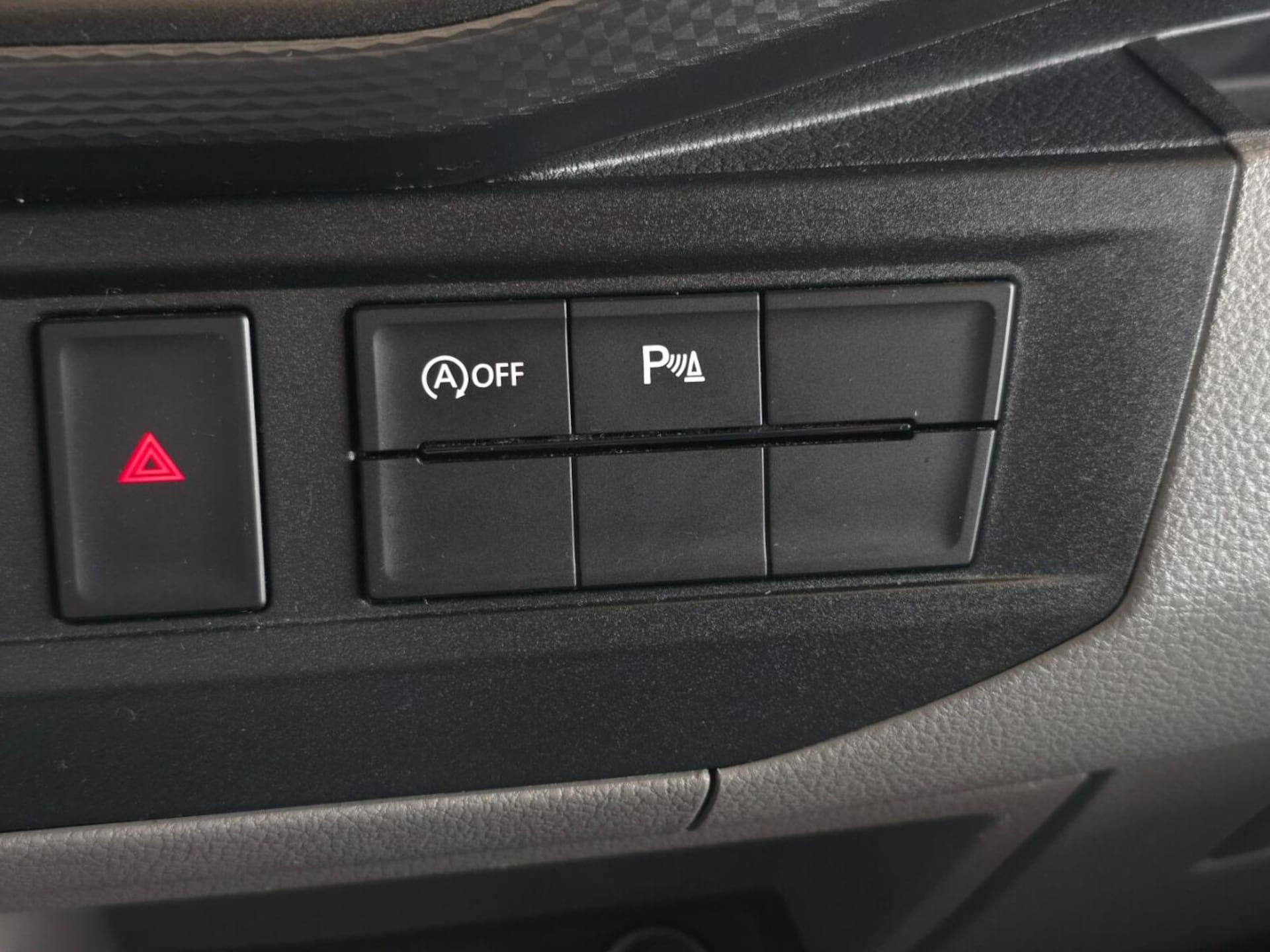 Volkswagen Caravelle 6.1 długi roztaw osi S