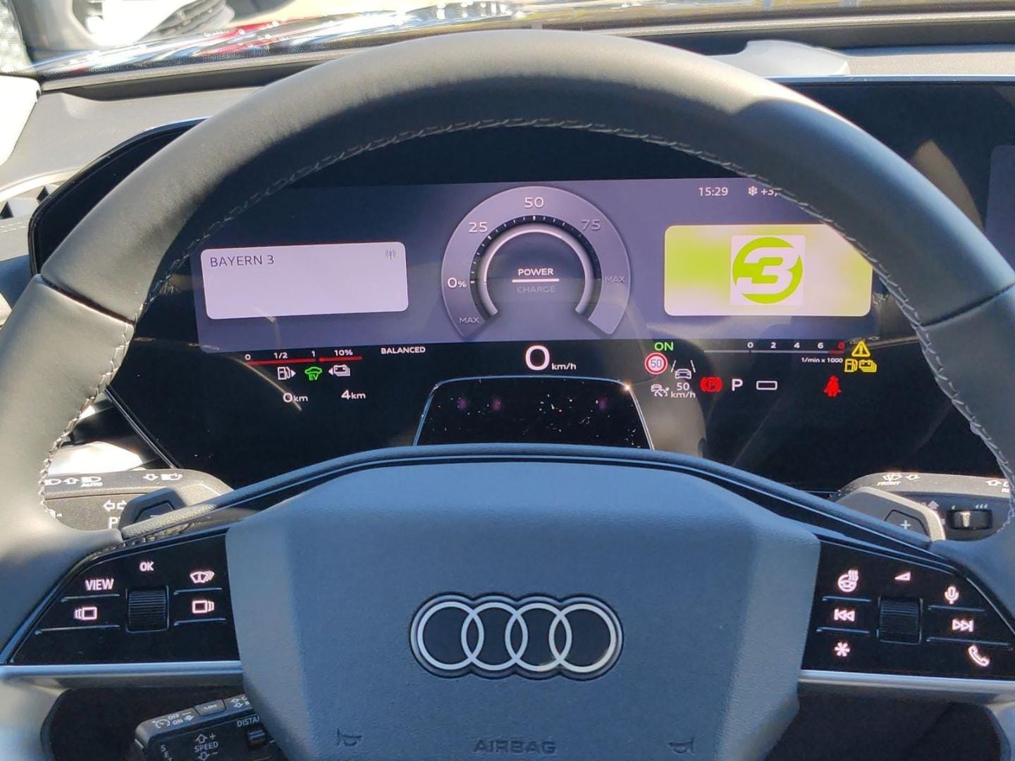 Bild über Audi A5 Avant e-hybrid e-hybrid quattro 220 kW S tronic - für weitere Informationen kontaktieren Sie den Audi Partner