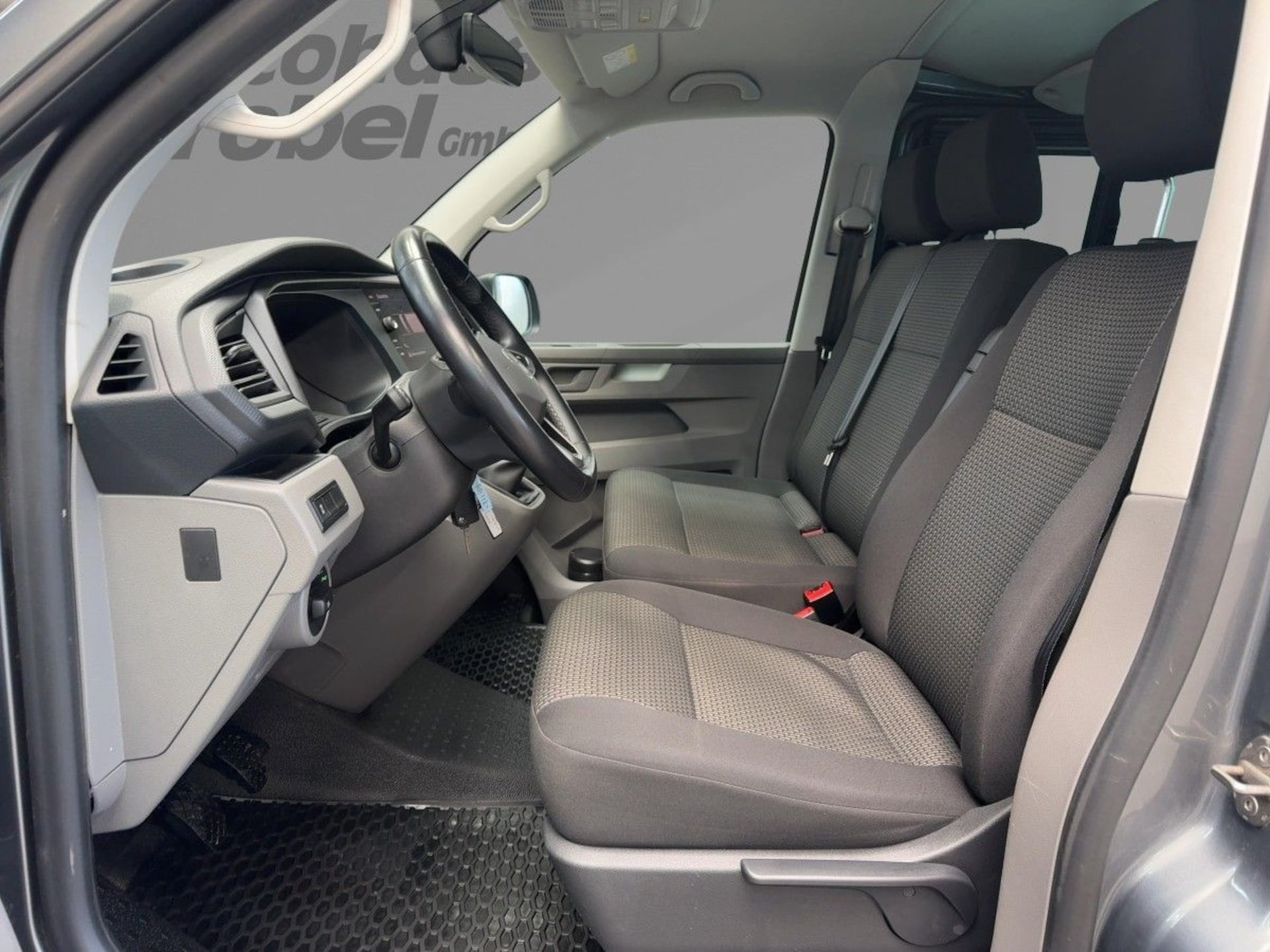 Volkswagen T6.1 Transporter Kombi langer Radstand