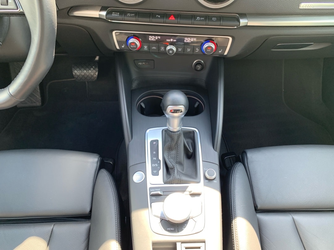 Image about Audi A3 Sportback Design Luxe 35 TFSI 110 kW (150 ch) S tronic