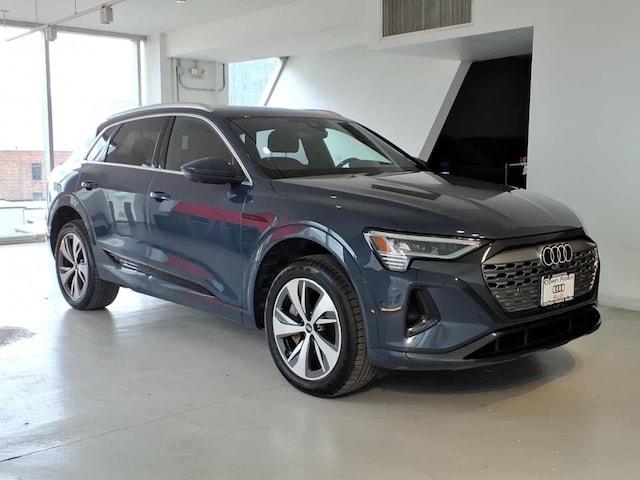 2024 Audi Q8 e-tron