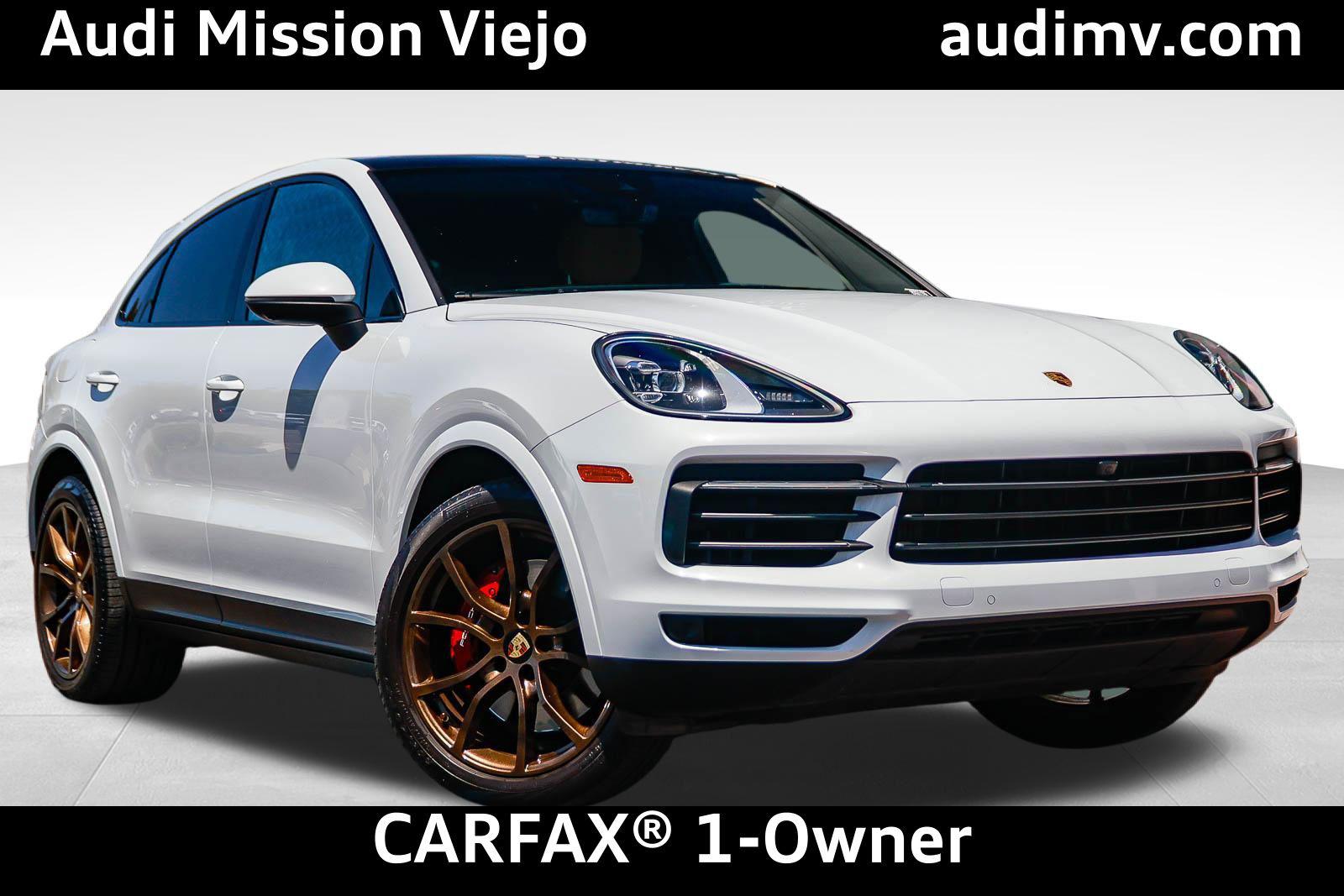2023 Porsche Cayenne Platinum Edition's photo