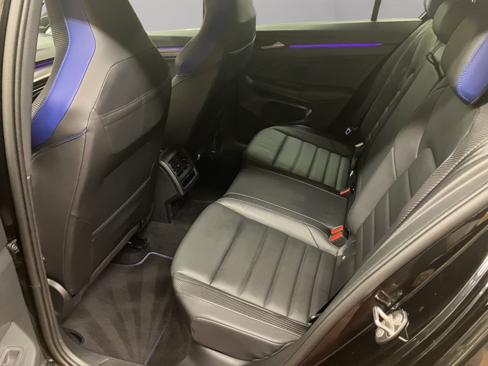 Volkswagen Golf R Black Edition